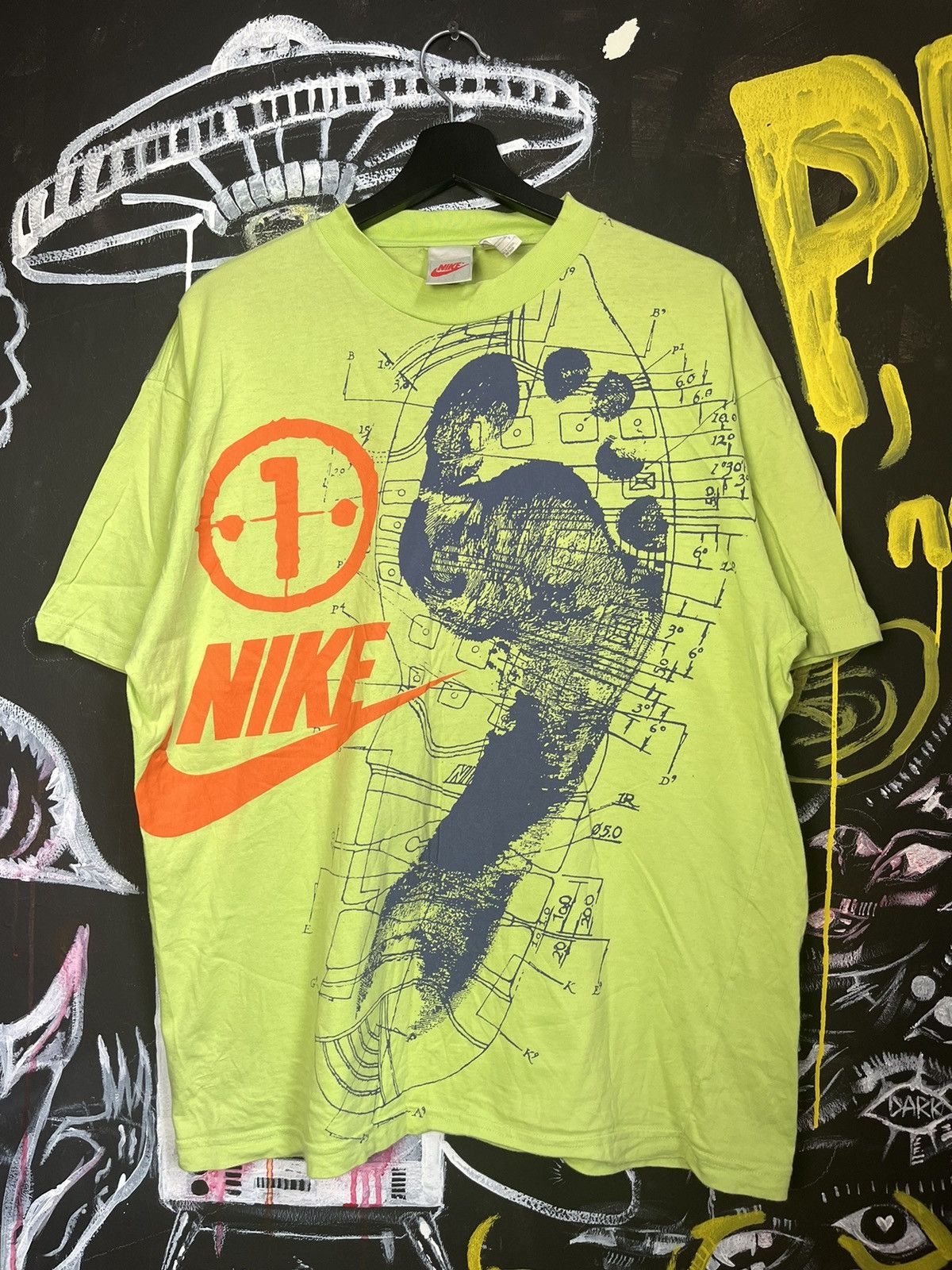Nike × Vintage Vintage 90s Nike Logo Style T-shirt Size US L / EU 52-54 / 3 - 1 Thumbnail