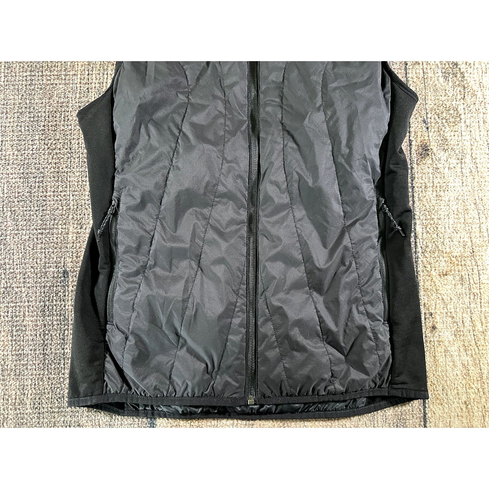 Icebreaker Icebreaker Women's Merino Wool Insulated Vest Size Medium Size M / US 6-8 / IT 42-44 - 3 Thumbnail