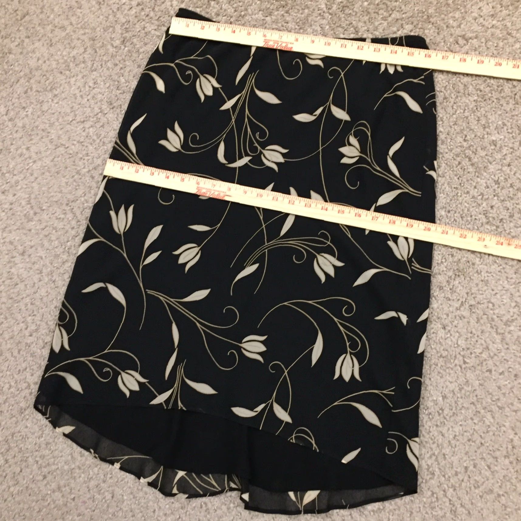 Express Express Skirt Floral Midi Lined Pull On Black Beige Large Ladies A-Line Elastic Waist Polyester Women Regular 60s? Size 36" / US 14 / IT 50 - 2 Thumbnail