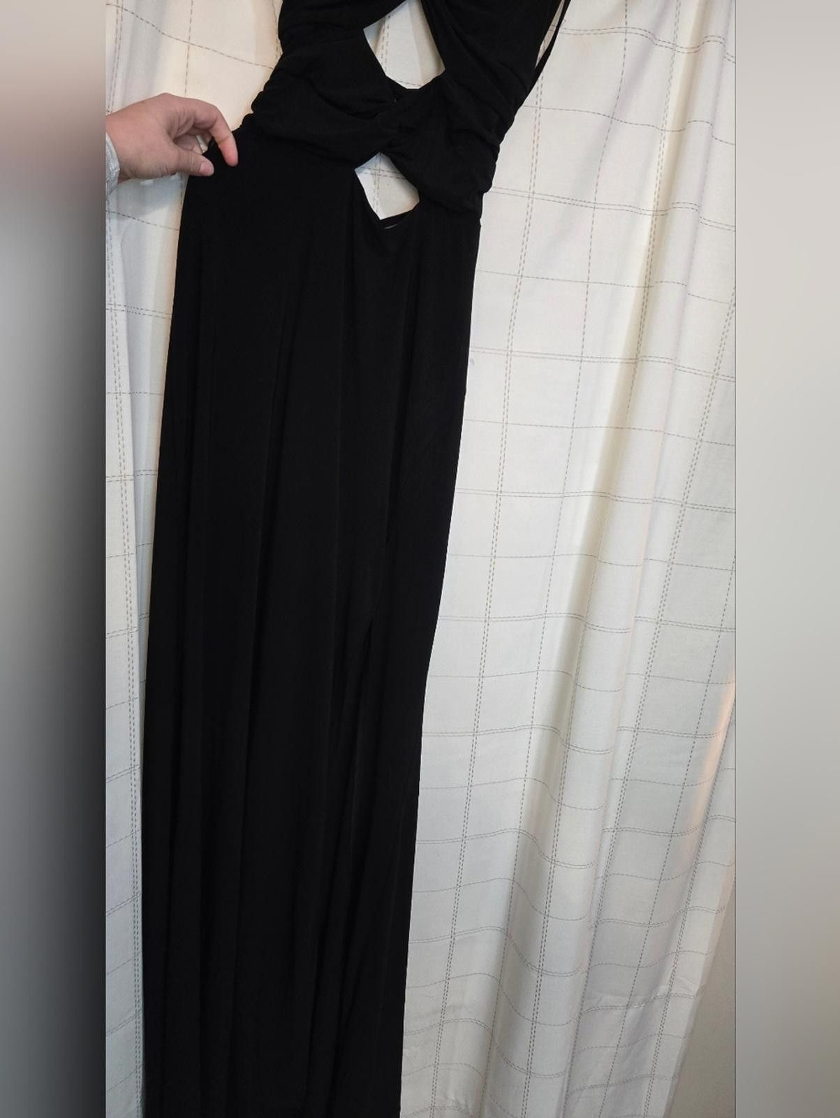Express Express V Neck Strappy Cutout Maxi Dress Size S / US 4 / IT 40 - 2 Thumbnail
