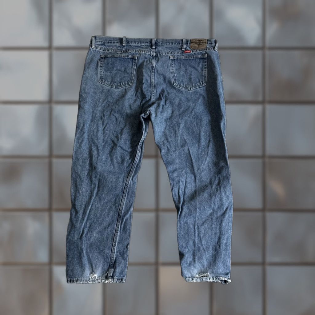 Wrangler VINTAGE Wrangler Jeans Blue Denim Straight Workwear Mens 46x30 00s Style Size US 30 / EU 46 - 1 Thumbnail