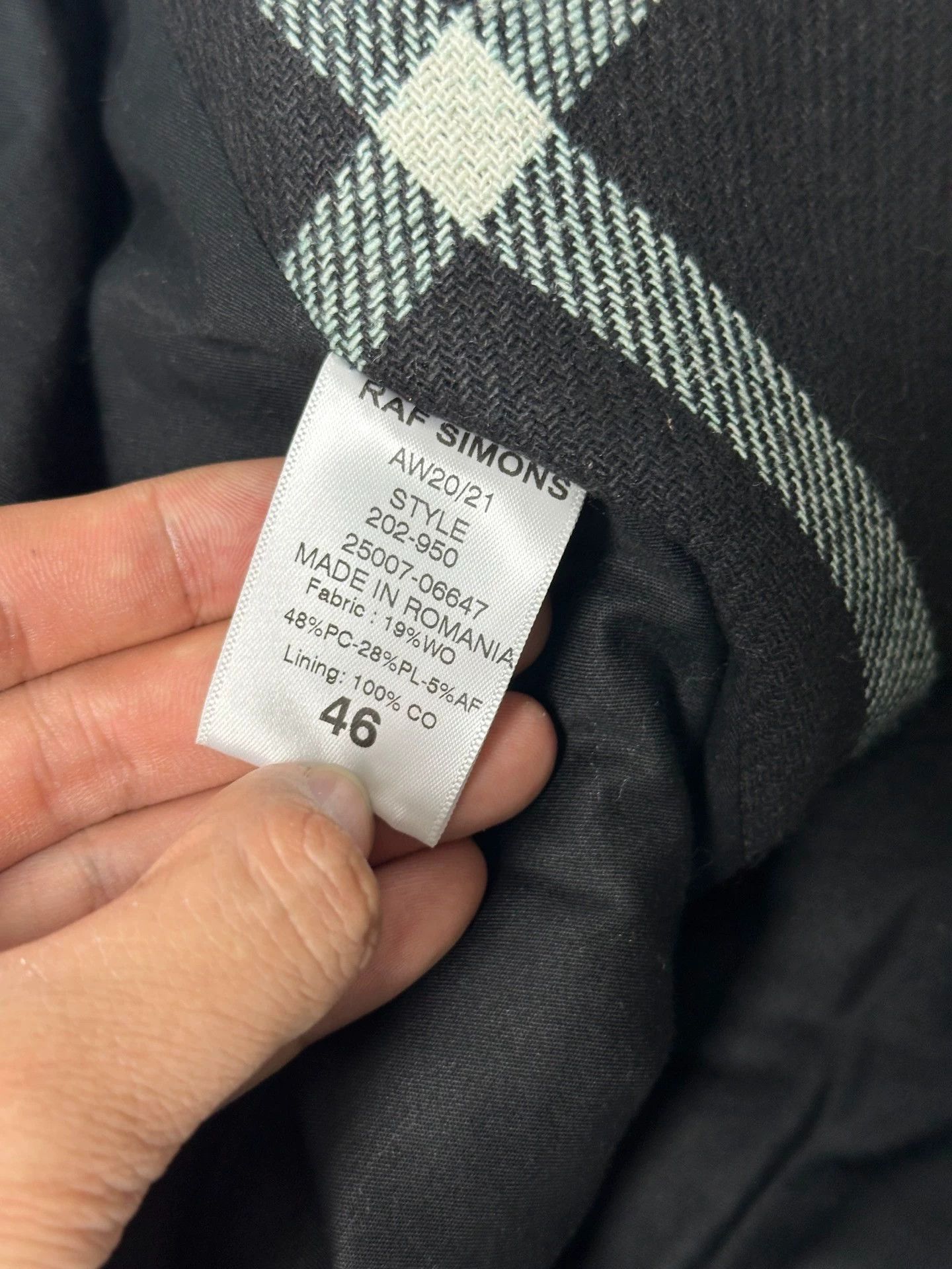 Raf Simons Raf Simons 20FW Check Oversized Walnut Buckle Stole Size ONE SIZE - 5 Thumbnail