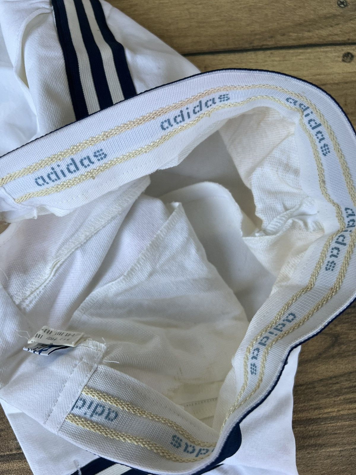 Adidas Vintage 1980’s Adidas short tennis retro Size 28" / US 6 / IT 42 - 6 Thumbnail