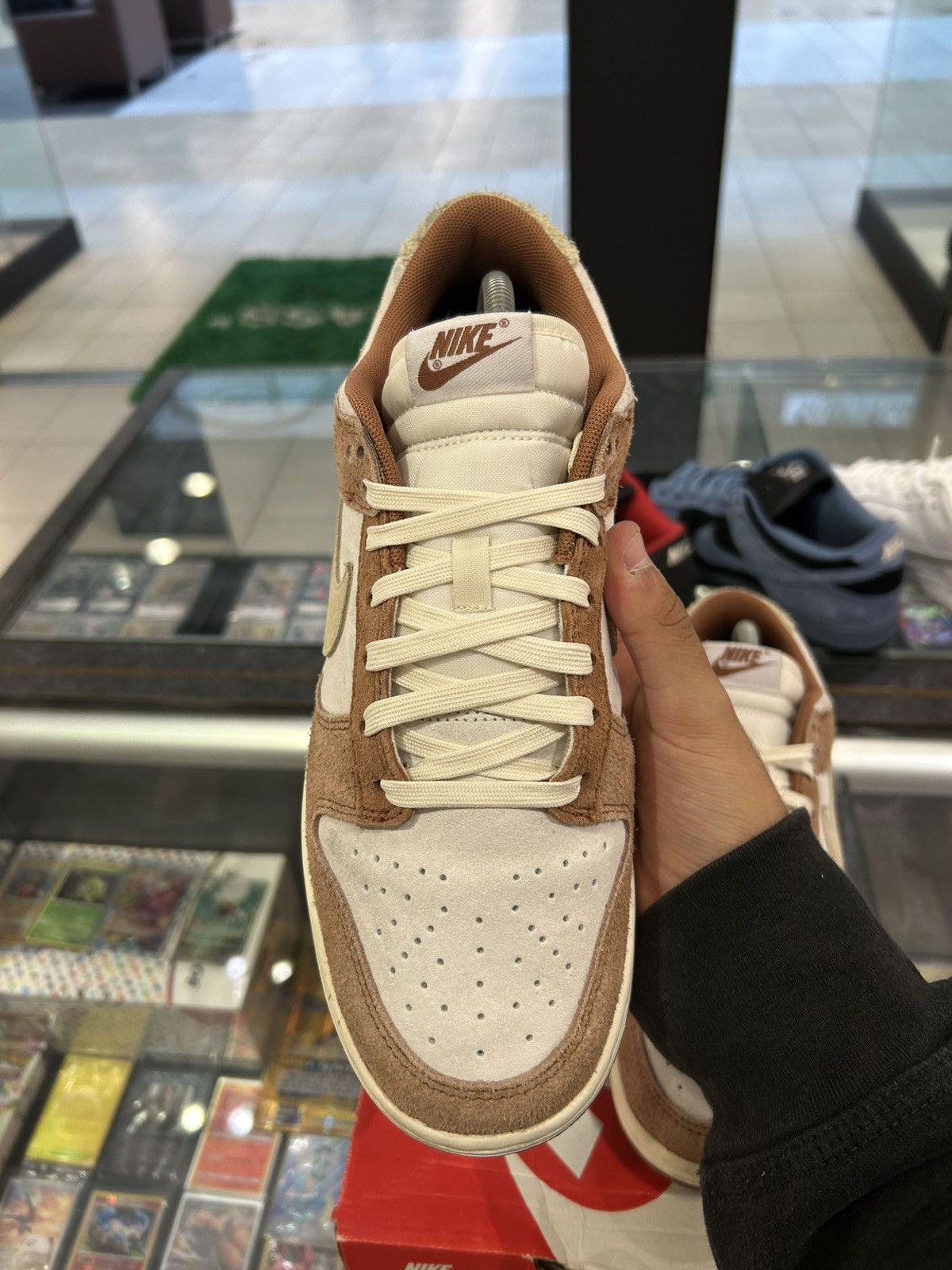 Nike Nike dunk low curry Size US 9 / EU 42 - 7 Thumbnail