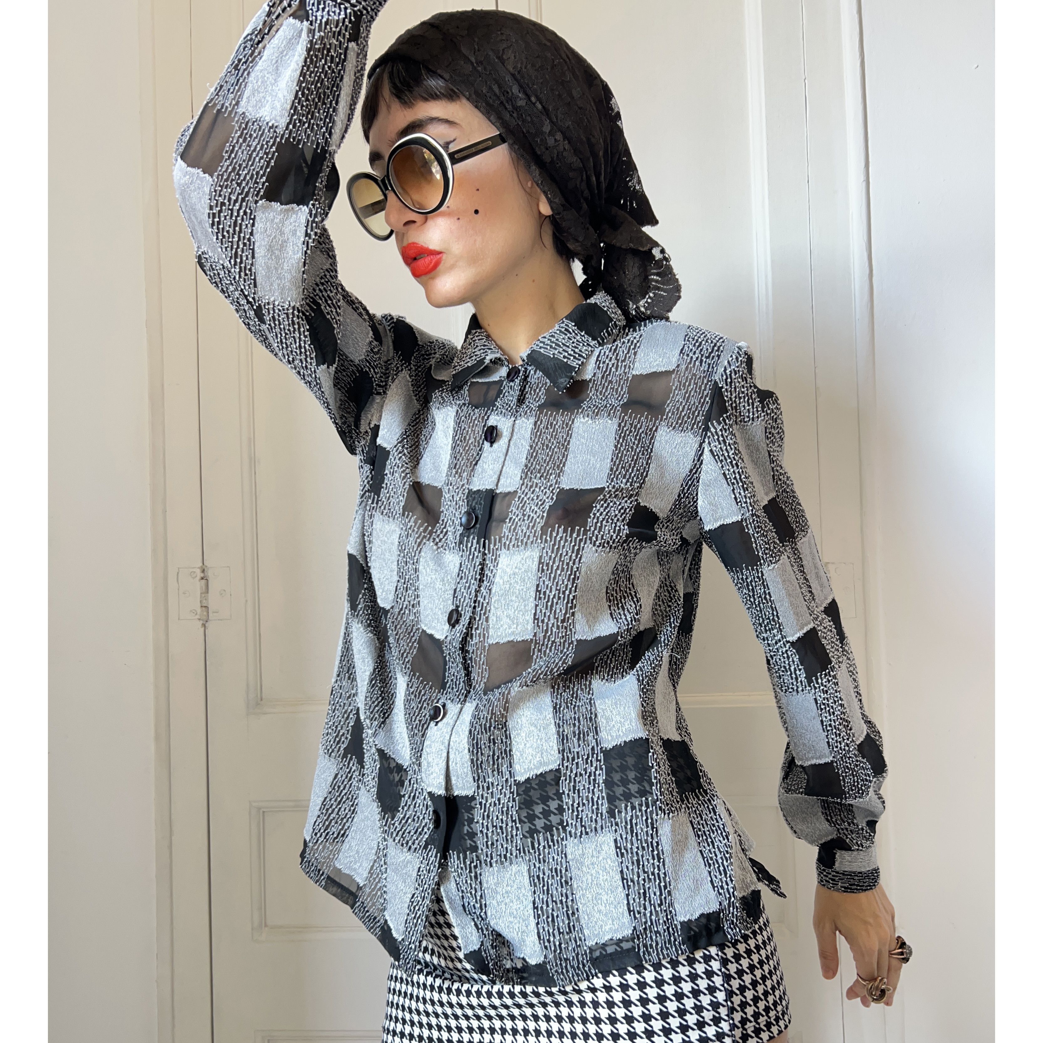 Vintage Vintage 90s Sheer Checkered Monochrome Blouse Size L / US 10 / IT 46 - 4 Thumbnail