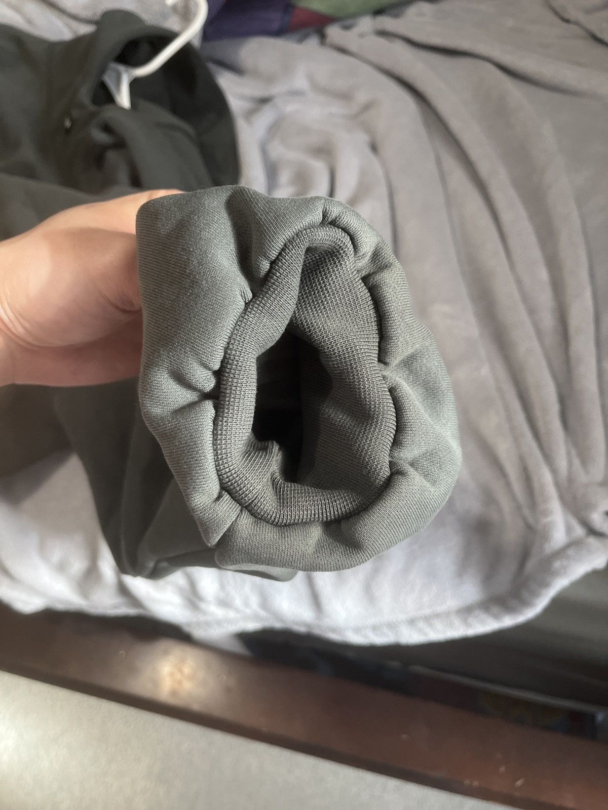 Gap × Yeezy Yeezy Gap Balenciaga Green Logo Hoodie Size US M / EU 48-50 / 2 - 5 Thumbnail