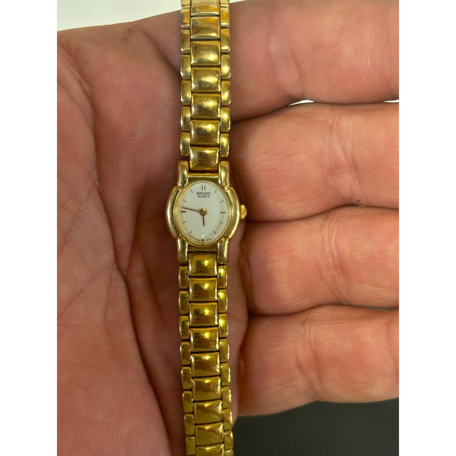 Seiko Vintage Seiko 1F20-5A79 Gold Tone Women’s Watch! New Battery Size ONE SIZE - 6 Thumbnail