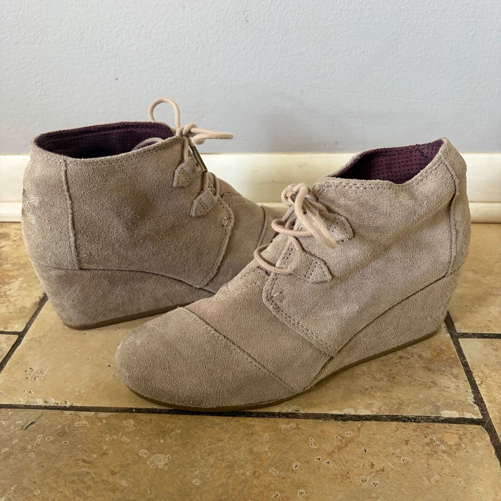 Toms Tom's Women's Kala Wedge Taupe Suede Bootie Lace Up - Size 9 Size US 9 / IT 39 - 1 Thumbnail