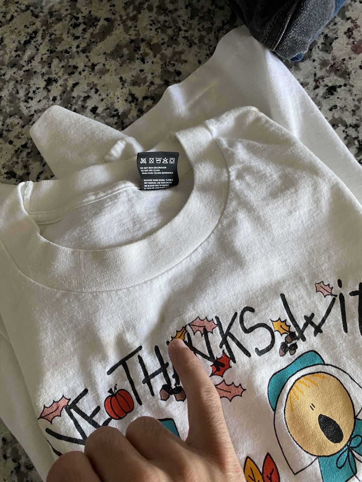 Vintage Vintage 90s Thanksgiving Tee Size US XL / EU 56 / 4 - 10 Thumbnail
