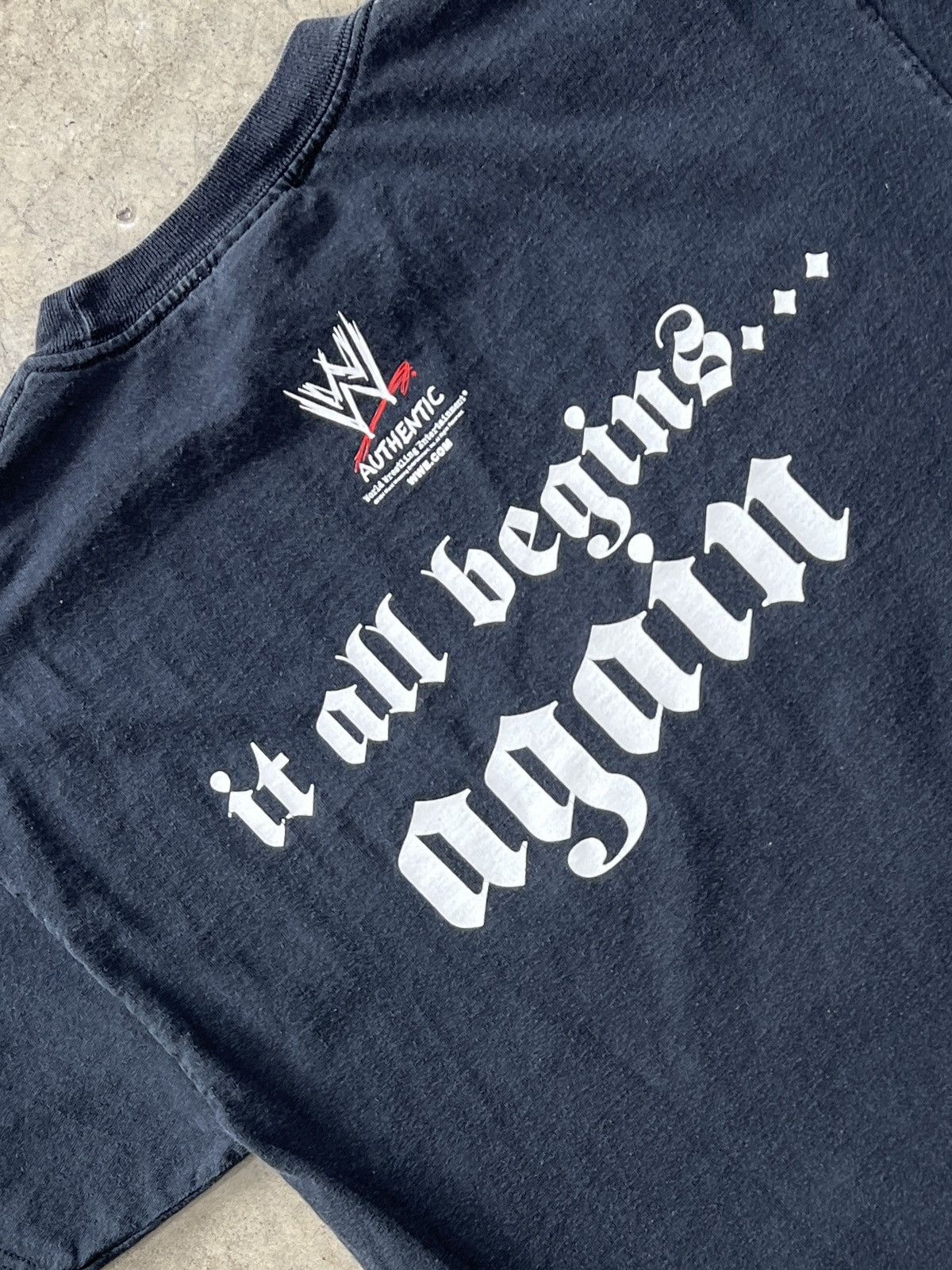 WWE Vintage WWE Undertaker Wrestling Logo Flame Tee Medium Size US M / EU 48-50 / 2 - 4 Thumbnail
