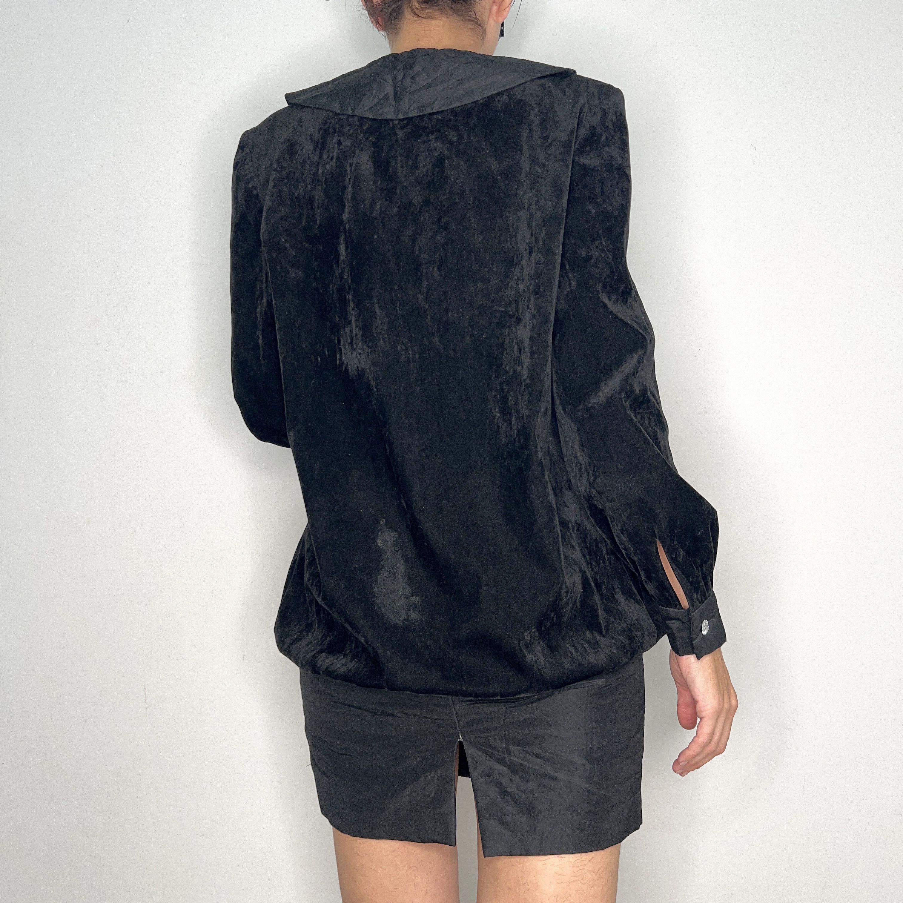 Vintage Vintage black velvet quilted clowncore mini dress Size M / US 6-8 / IT 42-44 - 2 Thumbnail