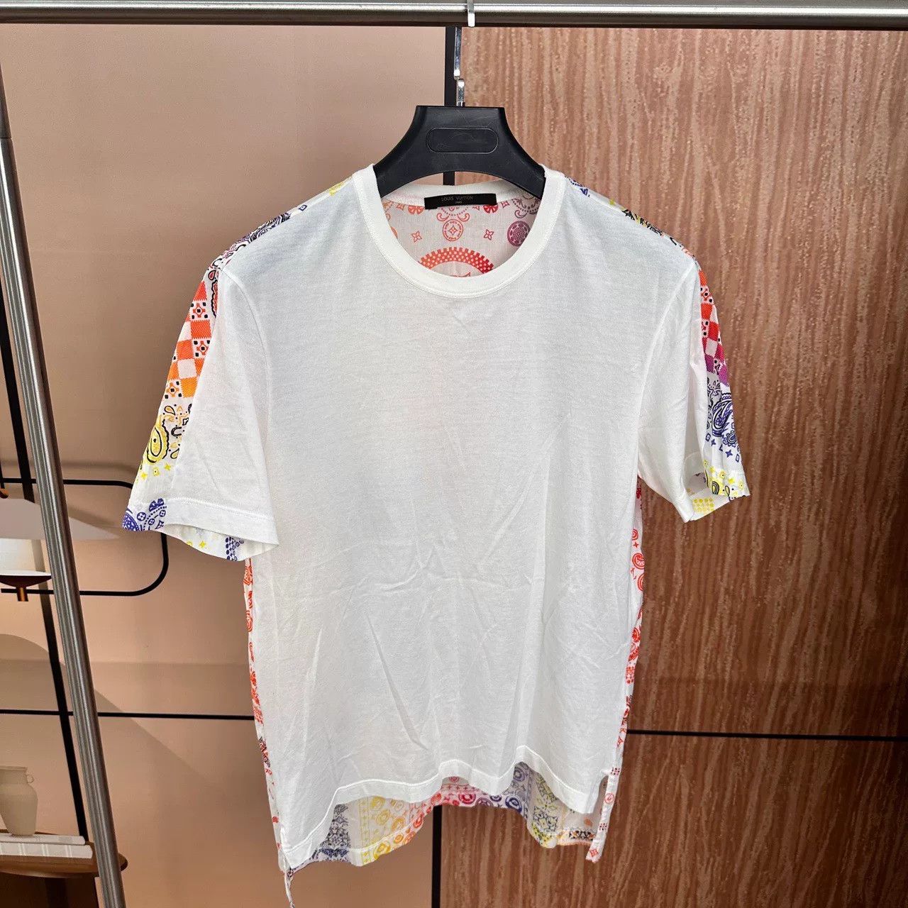 Louis Vuitton Louis Vuitton White Monogram Silk Short-Sleeve Size US L / EU 52-54 / 3 - 1 Thumbnail