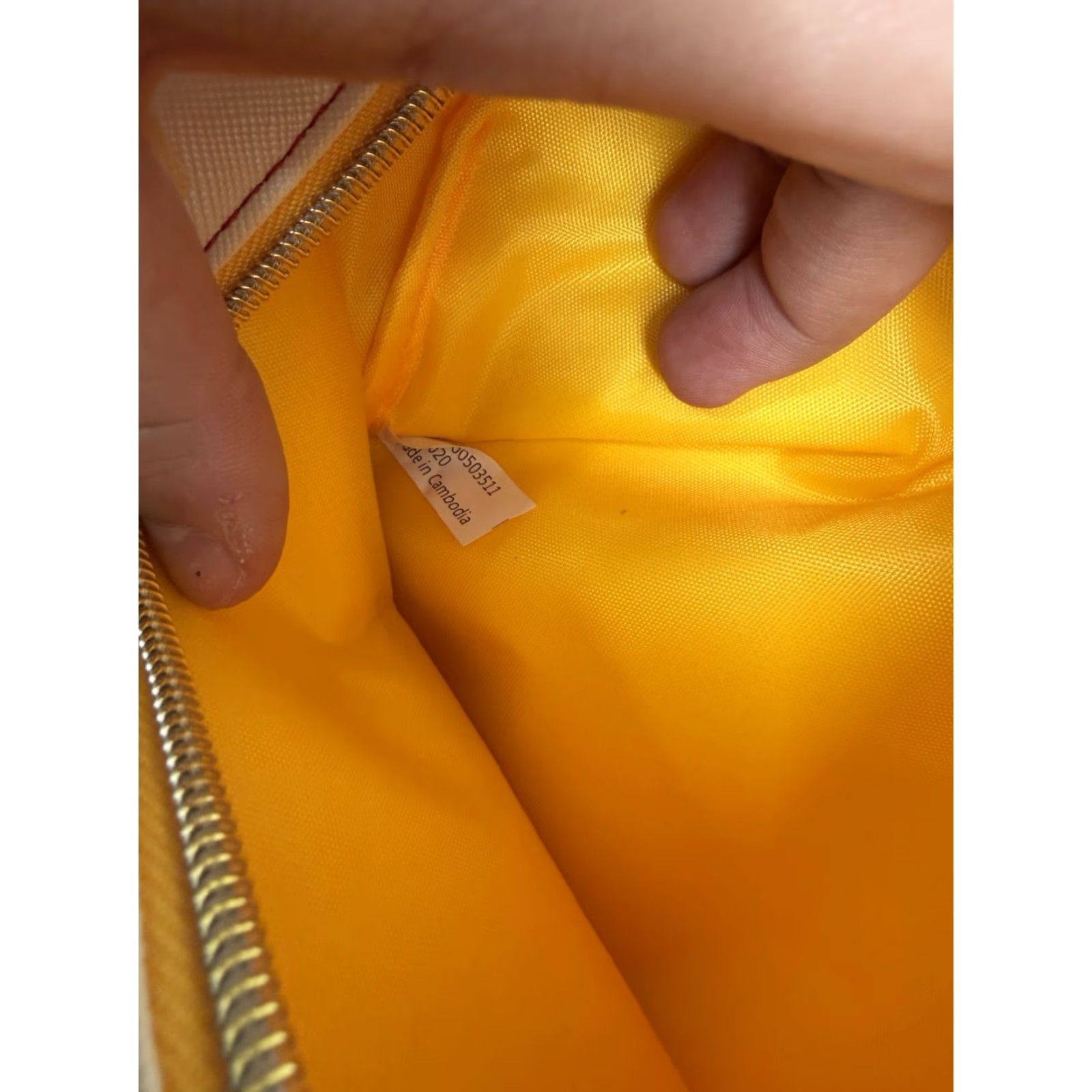 Vintage Conair Sophia Joy Wristlet Cosmetic Makeup Bag Girl Power Yellow Zipper Size ONE SIZE - 4 Thumbnail