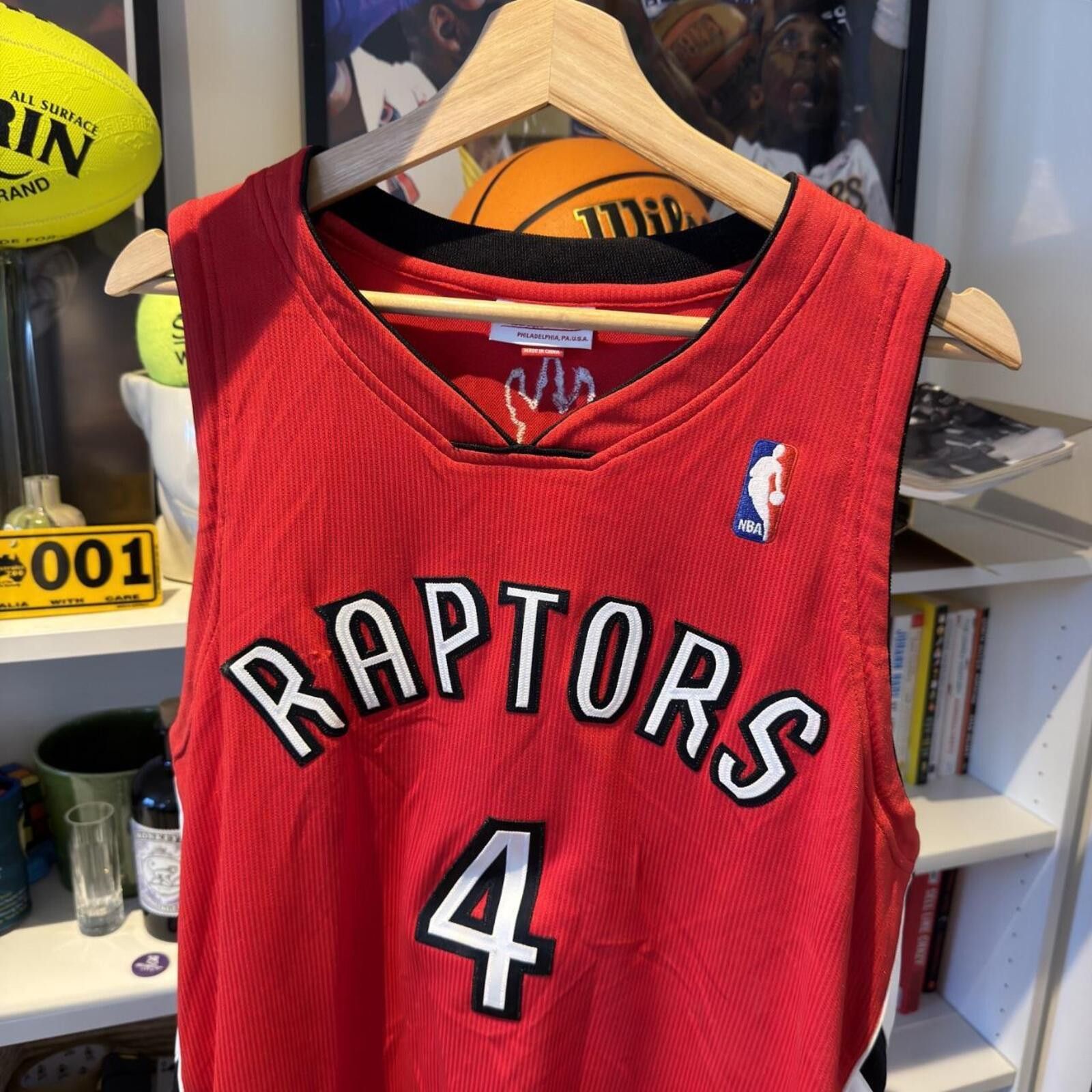 Mitchell & Ness Mitchell & Ness Toronto Raptors NBA basketball jersey 02/04 Size US XL / EU 56 / 4 - 5 Thumbnail
