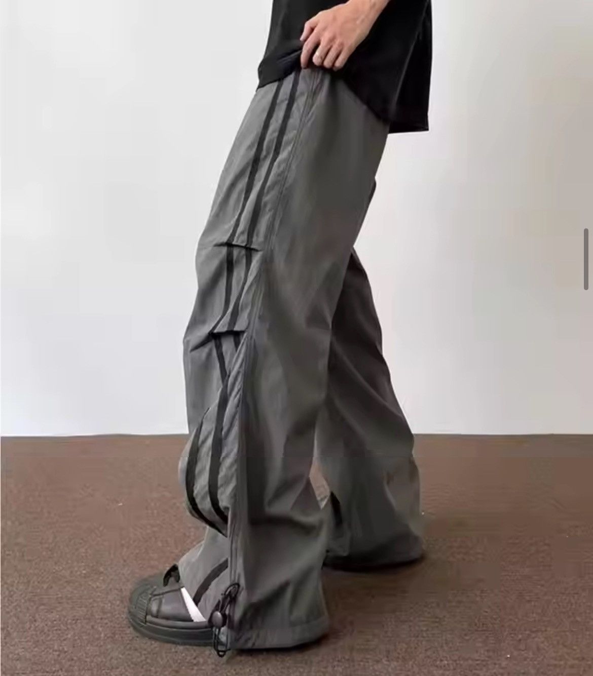 Japanese Brand × Vintage Y2K Elastic Waist Baggy Striped Sweatpant Joggers Men Women Size US 31 - 5 Thumbnail