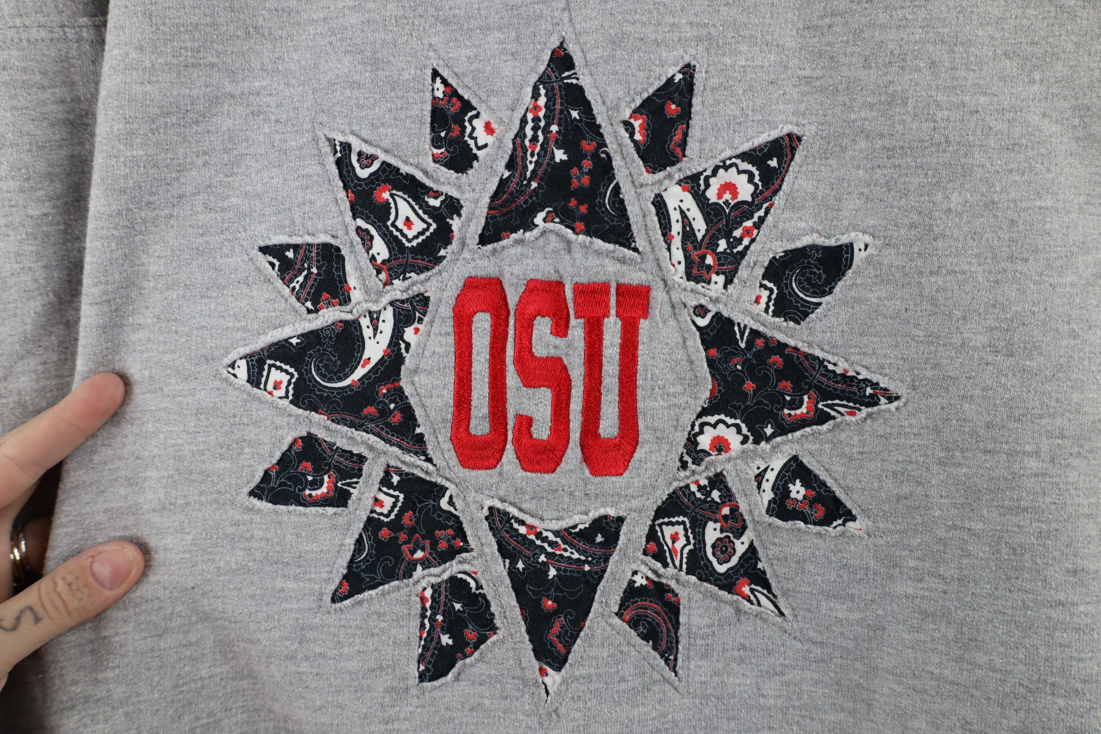 Vintage Vintage 90s Quilt Patch Ohio State University Sweatshirt Size L / US 10 / IT 46 - 4 Thumbnail