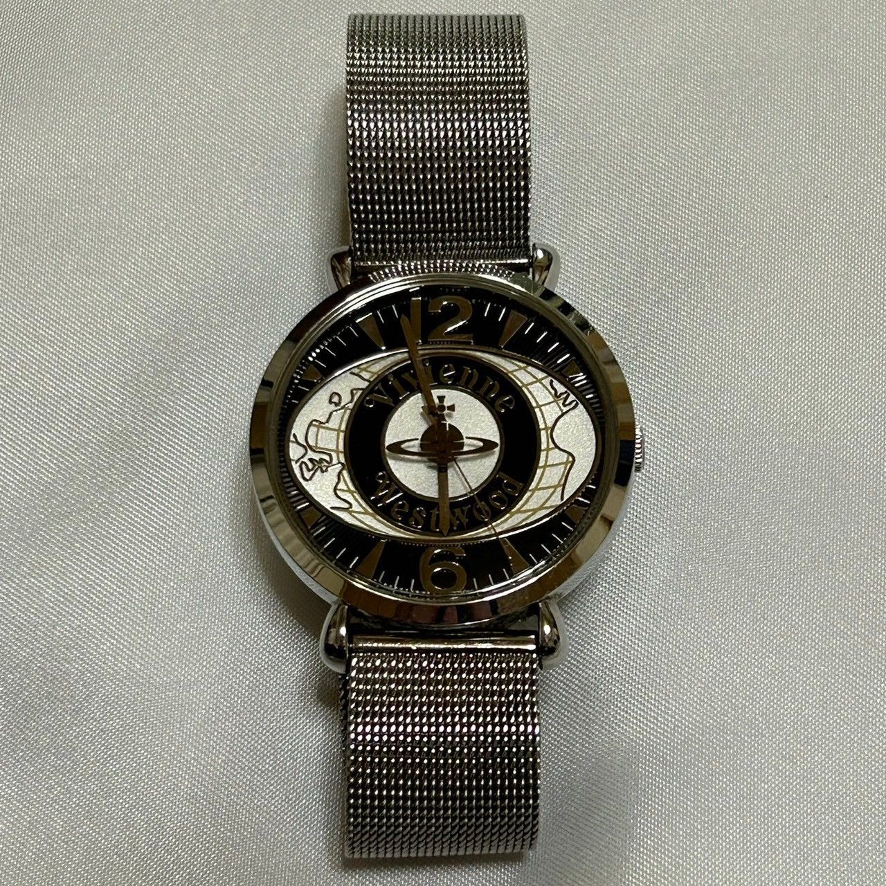 Pre-owned Vivienne Westwood World Orb Watch In Black