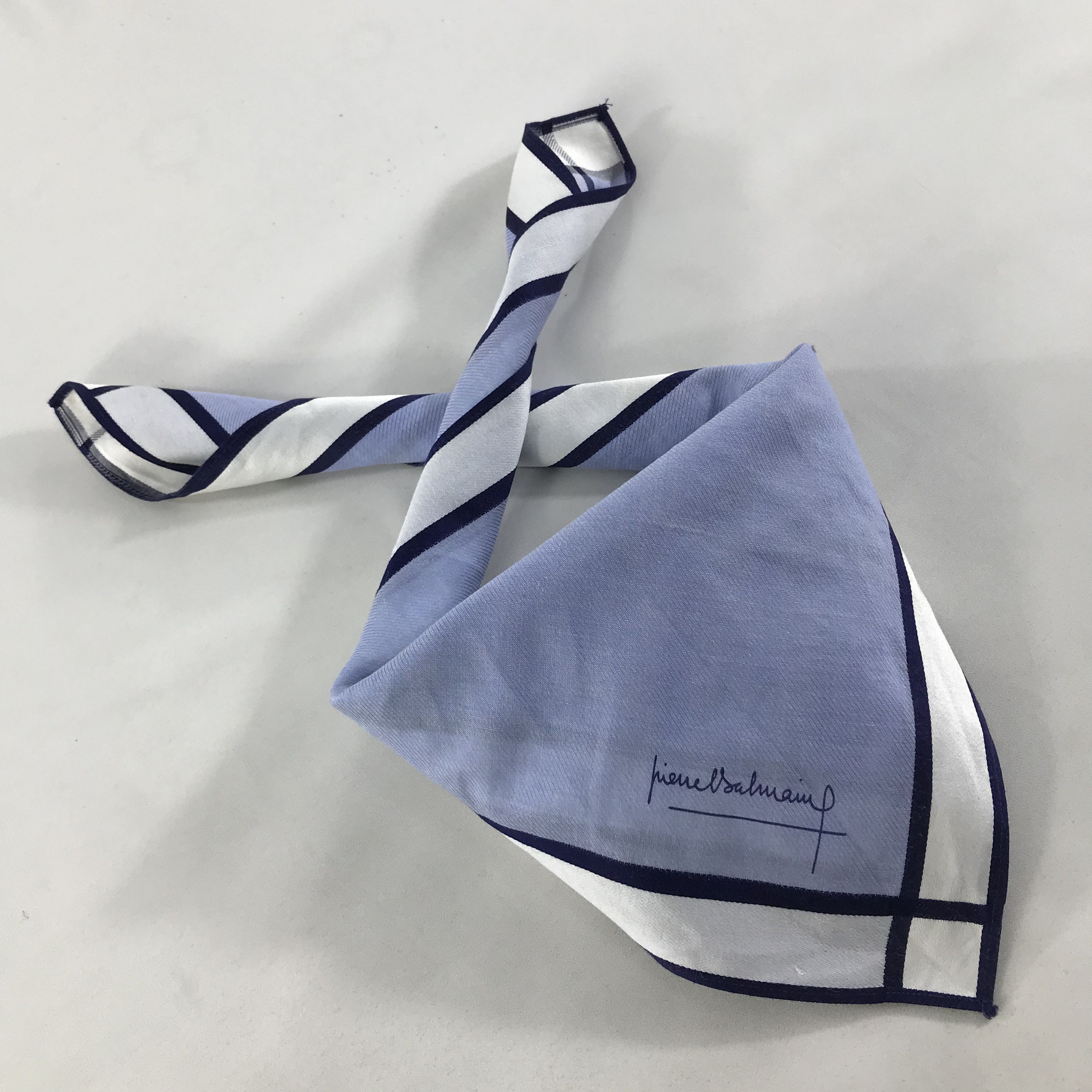 Pierre Balmain × Vintage Pierre Balmain Bandana / Handkerchief / Neckerchief - S1736 Size ONE SIZE - 4 Thumbnail