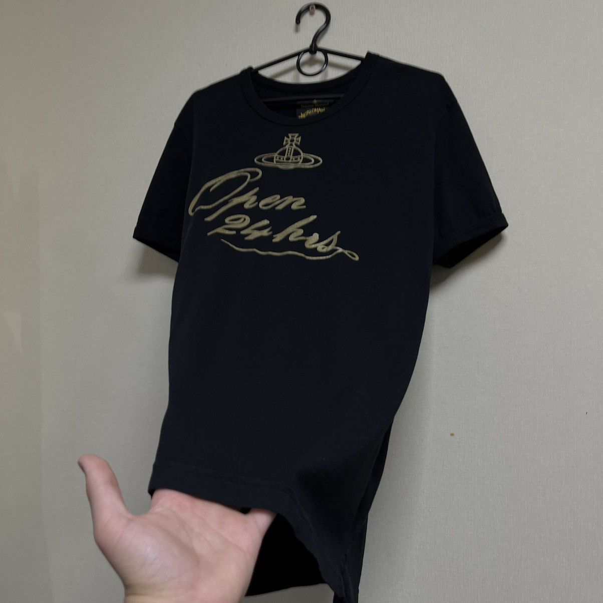 Vivienne Westwood Vivienne Westwood T-Shirt Big Logo Rare Retro Hype Y2K Size US L / EU 52-54 / 3 - 6 Thumbnail