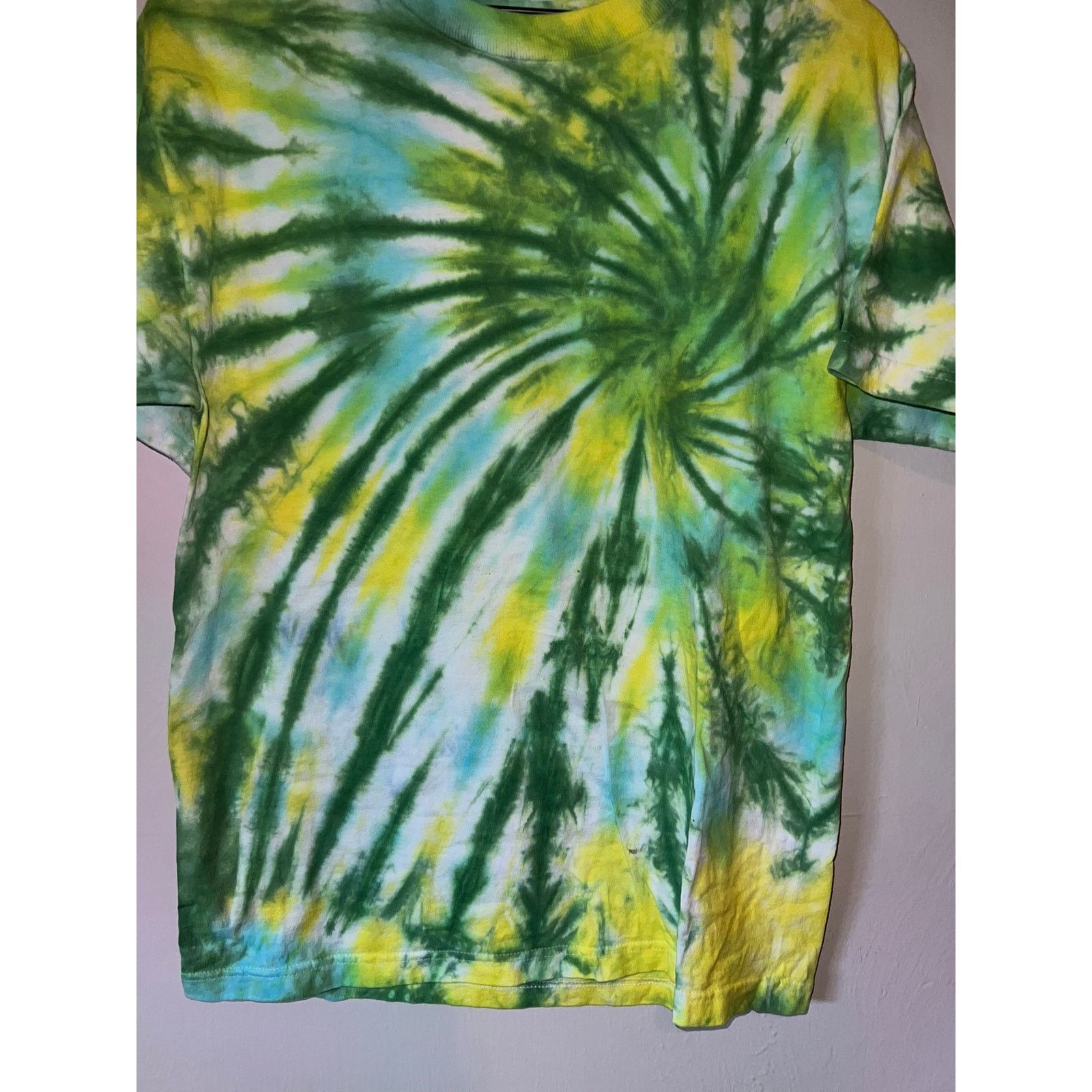 Vintage Vintage Green Spiral Tie Dye Shirt Blank Shirt Tee VTG M Size US M / EU 48-50 / 2 - 4 Thumbnail