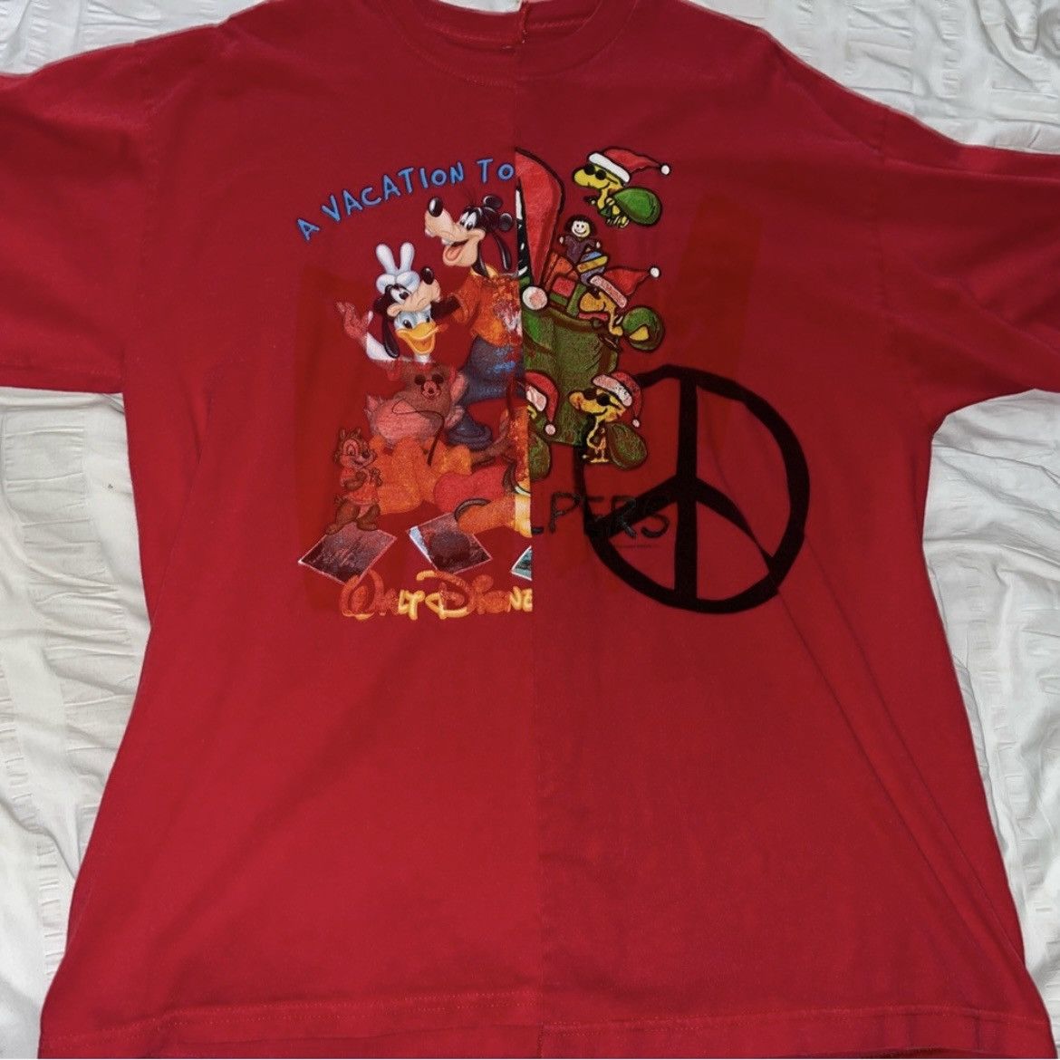 Disney × Vintage VINTAGE Reconstructed Red Disney Tee Size US XL / EU 56 / 4 - 1 Thumbnail