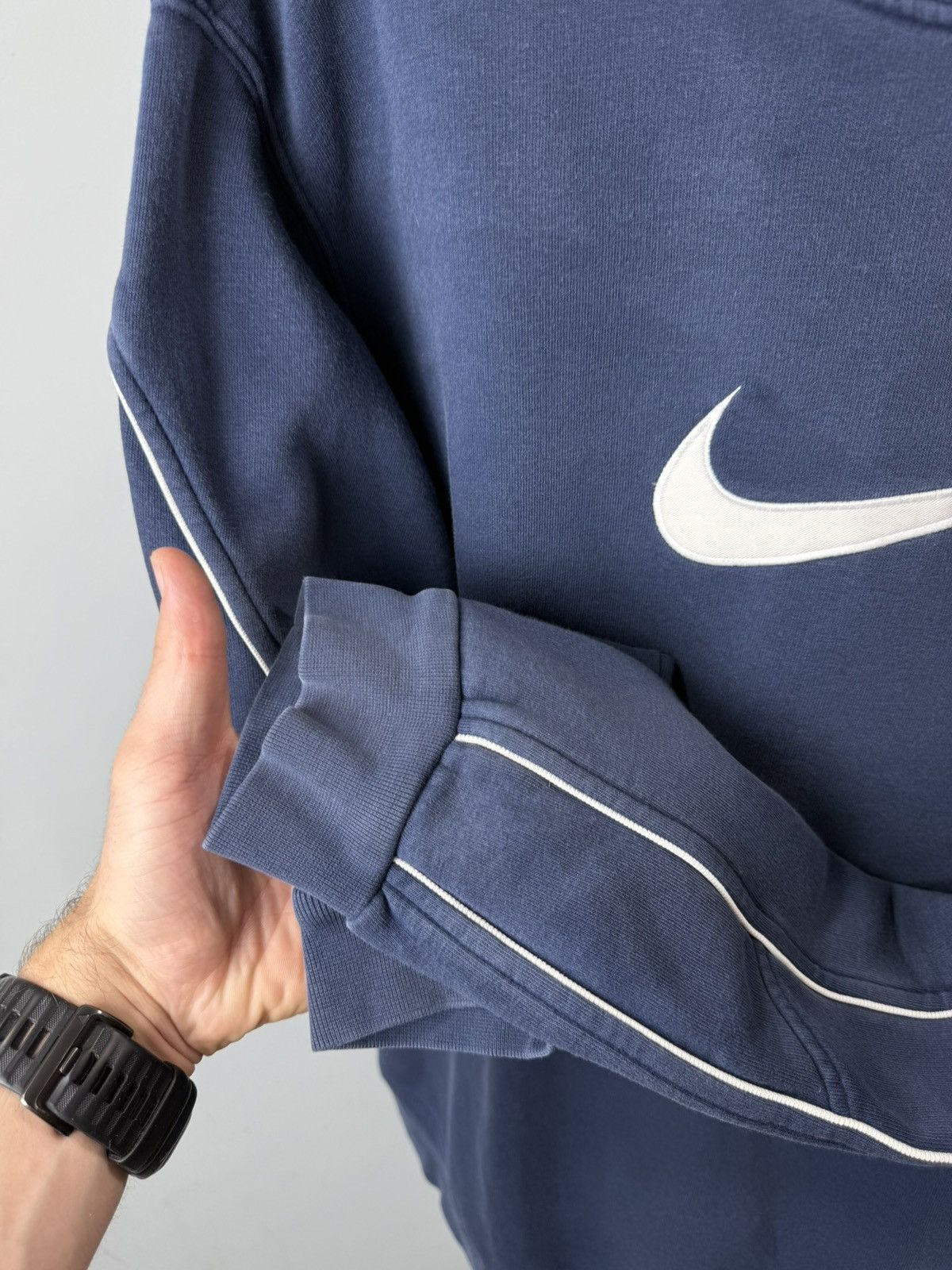 Nike Vintage 00’s Nike Sweatshirt Big Embroidered Logo Hype Size US L / EU 52-54 / 3 - 5 Thumbnail