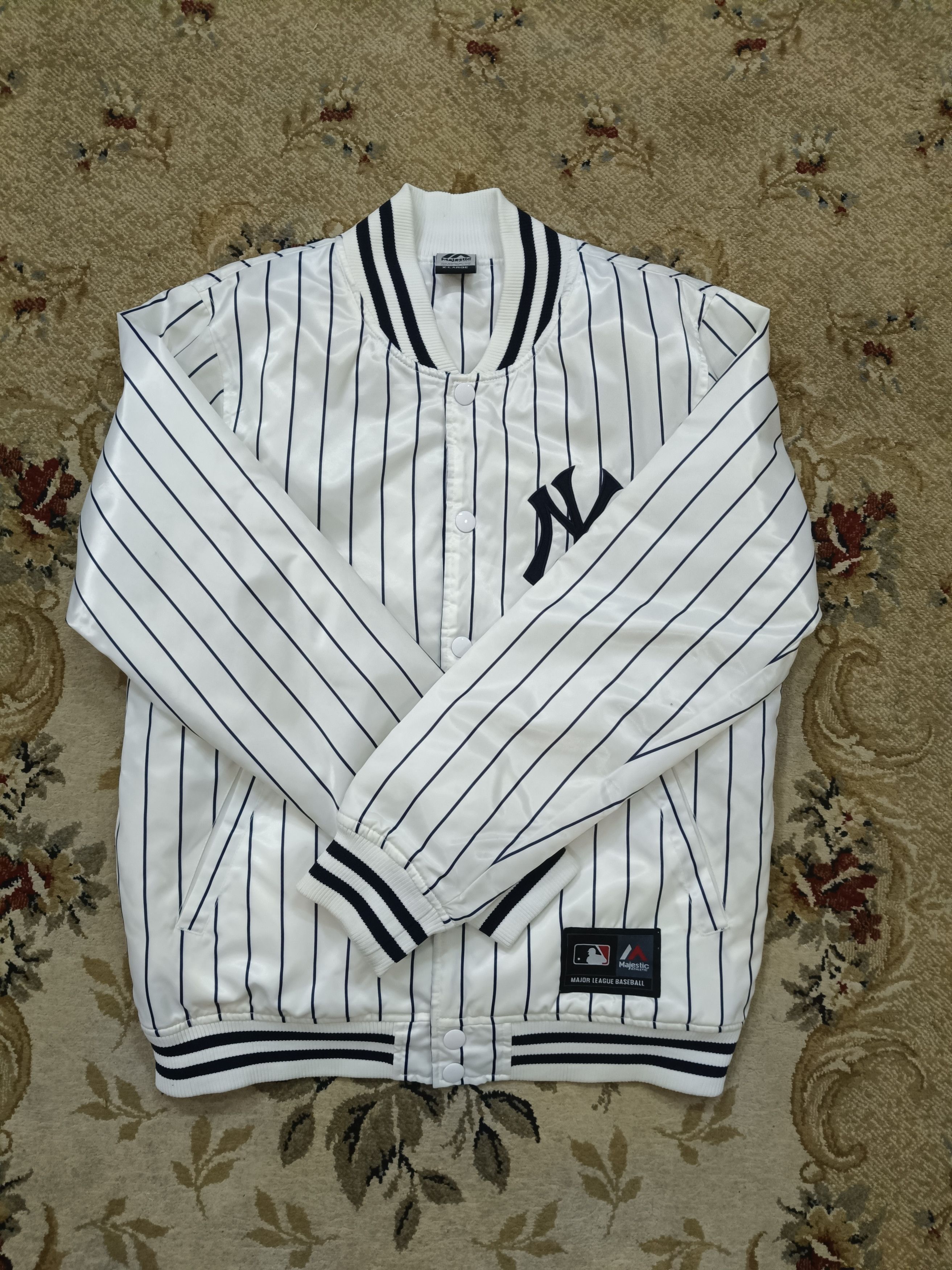 MLB × Majestic NY Stripes Jacket Size US XL / EU 56 / 4 - 6 Thumbnail