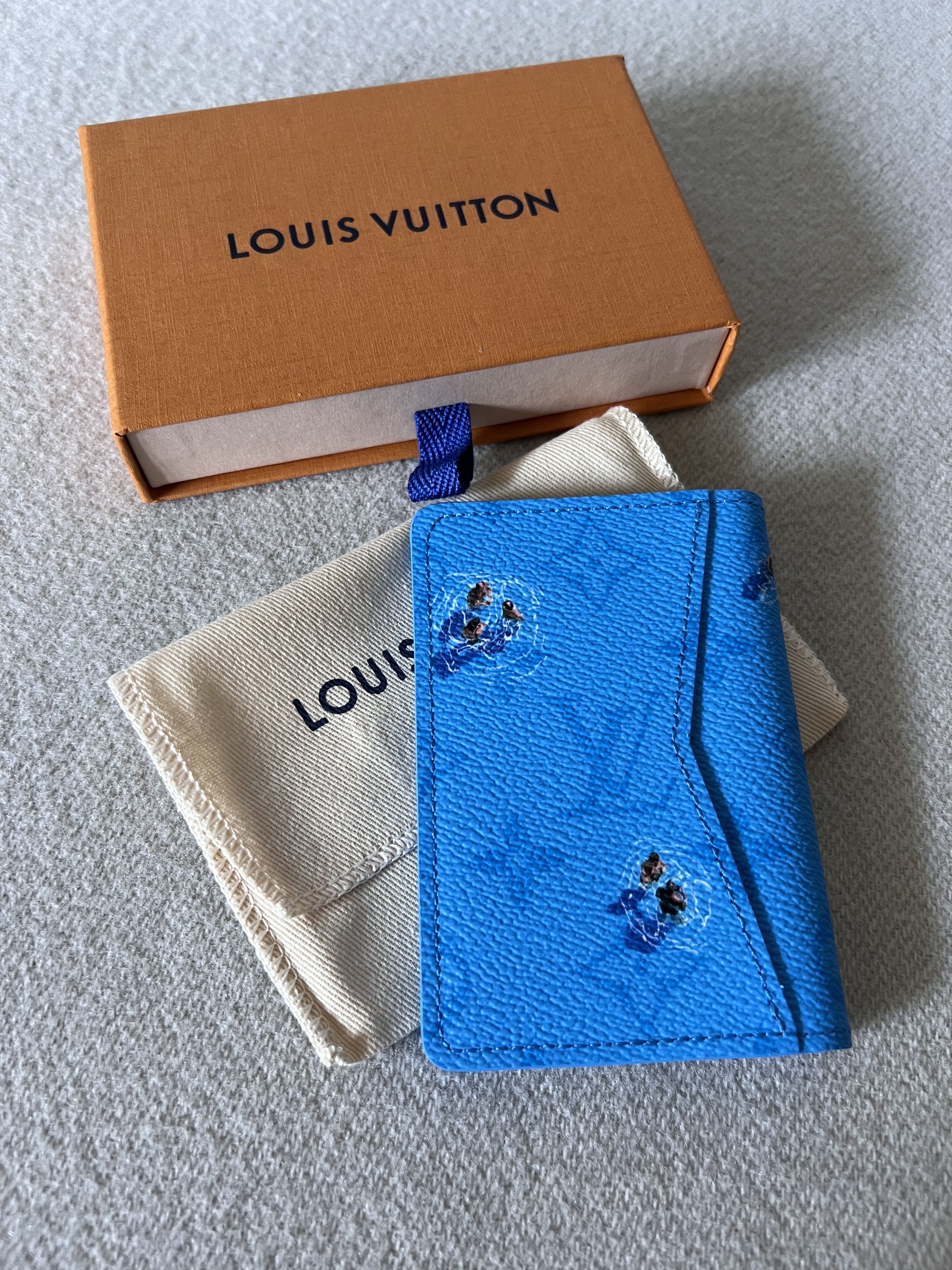 Louis Vuitton Louis Vuitton Pool Pocket Organizer in Blue Size ONE SIZE - 2 Thumbnail