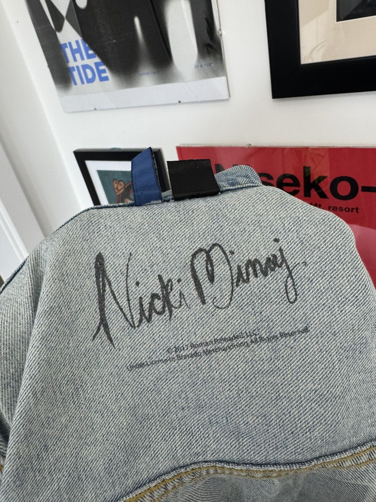 Band Tees NICKI MINAJ X HM MERCHENDISE DENIM JACKET STREETWEAR RARE Size US M / EU 48-50 / 2 - 6 Thumbnail