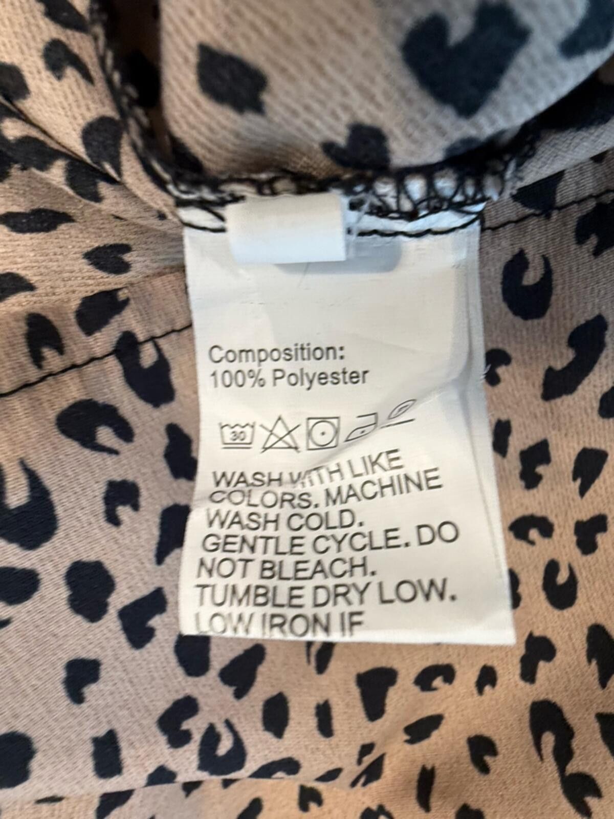Other Romantic Hut leopard print short flutter sleeve top SZ LG Size L / US 10 / IT 46 - 6 Thumbnail
