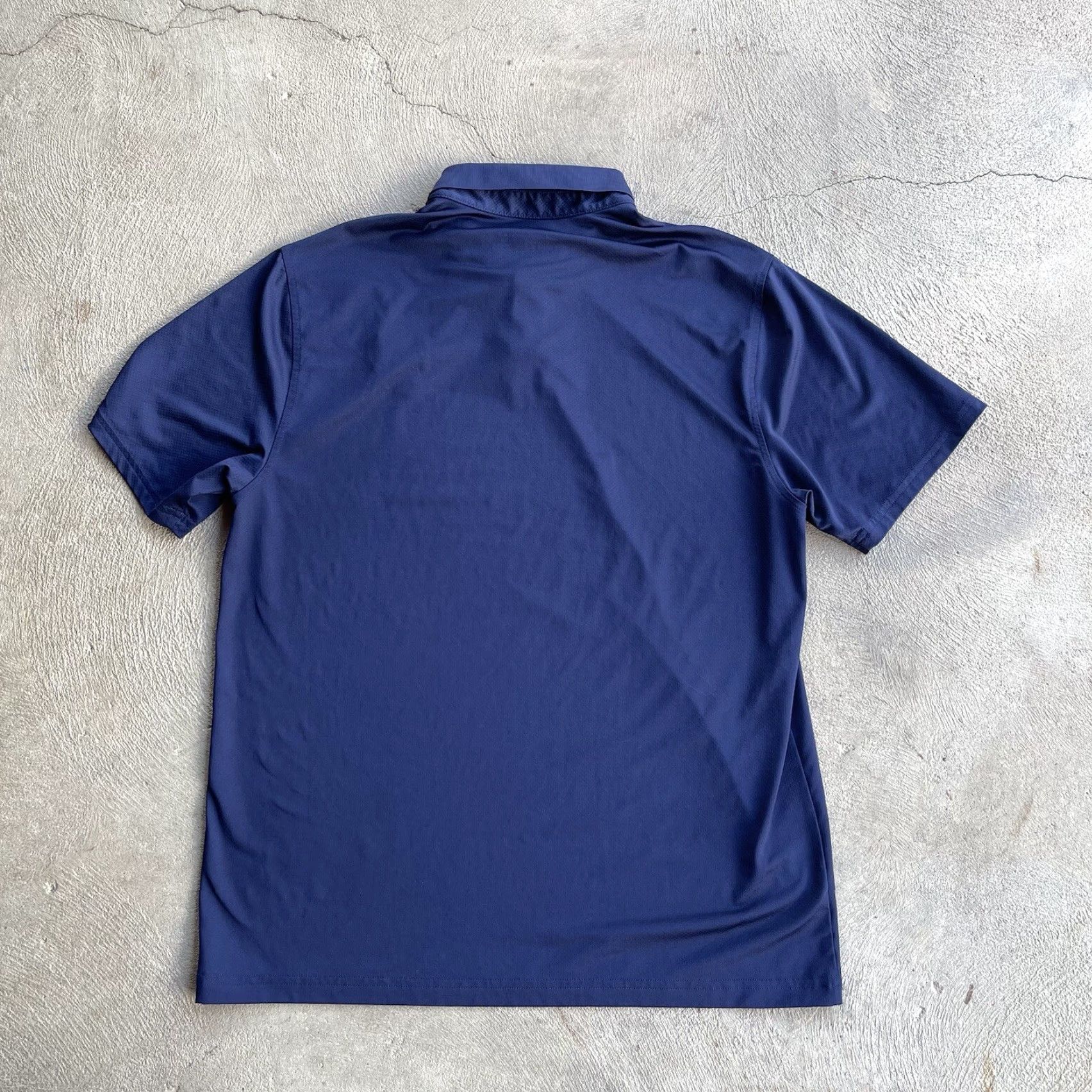 Under Armour Under Armour Shirt Men Large Blue Short Sleeve Polo Stretch The Performance Golf Size US L / EU 52-54 / 3 - 5 Thumbnail