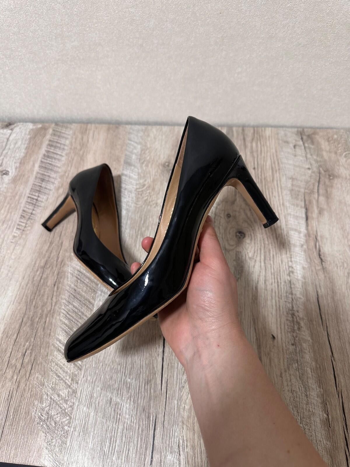 Salvatore Ferragamo Ferragamo patent leather pumps size 8 women's black Size US 8 / IT 38 - 4 Thumbnail