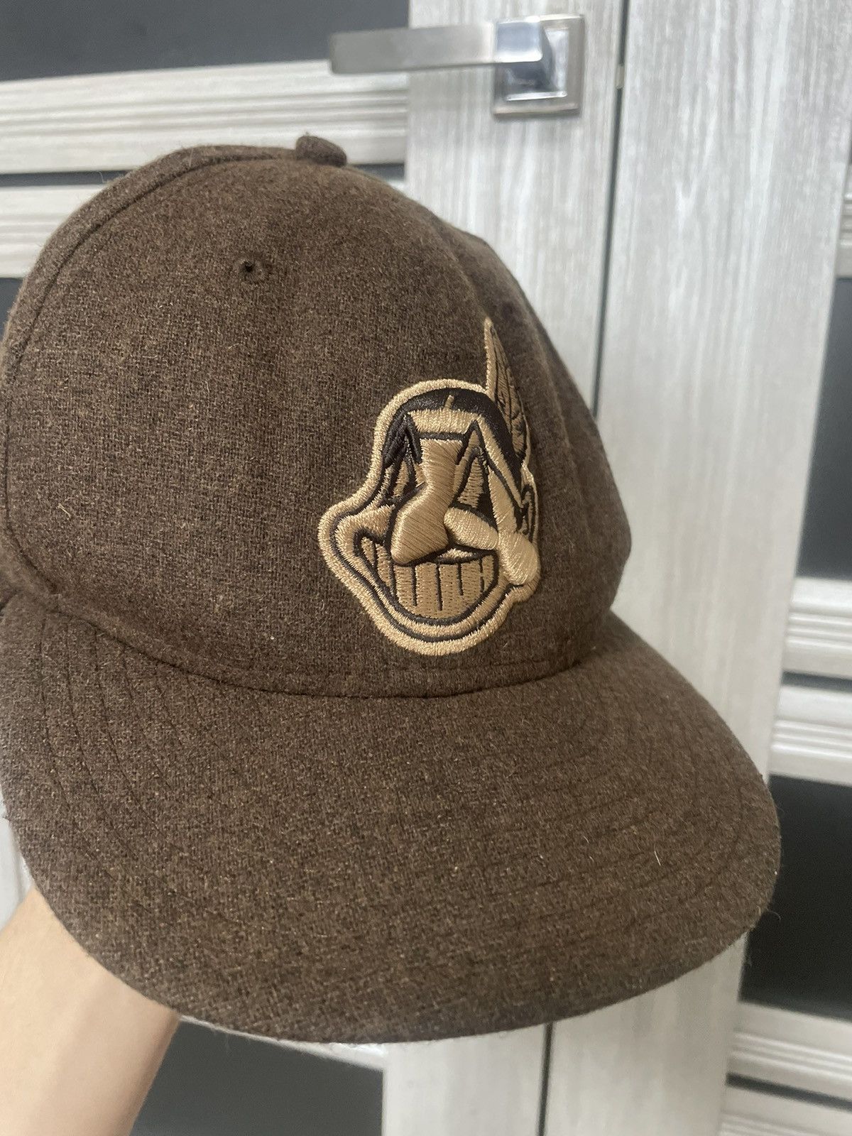 MLB × New Era New Era MLB Cleveland Indians Wool Trapper Hat Brown Fitted Size ONE SIZE - 7 Thumbnail