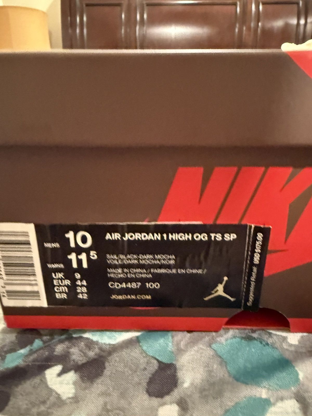 Jordan Brand × Travis Scott Travis Scott Jordan 1 Mocha Size US 10 / EU 43 - 8 Thumbnail