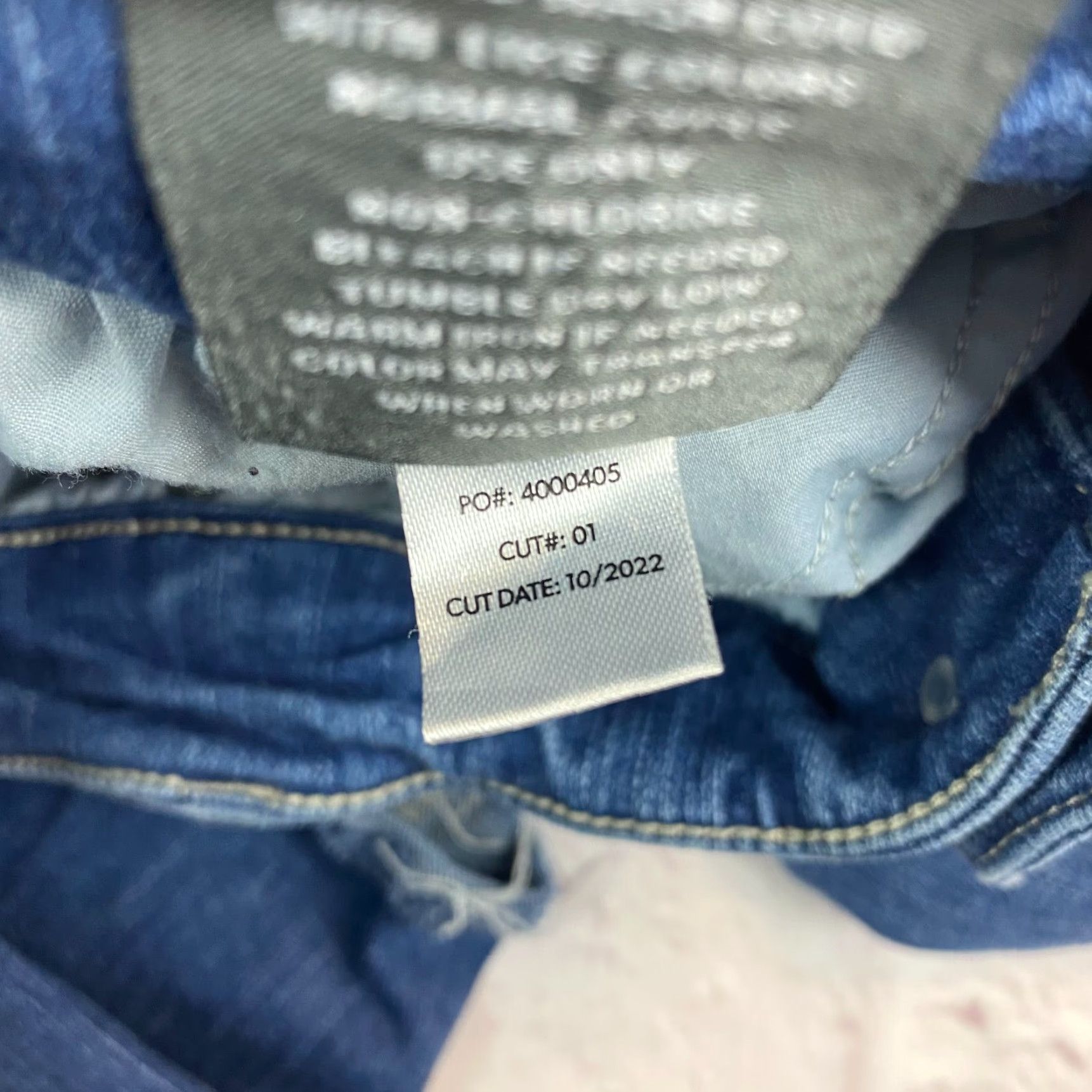 Torrid Torrid Womens Skinny Jeans Plus 18R Blue Distressed Ankle Stretch Denim 5-Pocket Regular Mid Rise Jeans Size 40" / US 18 - 7 Thumbnail