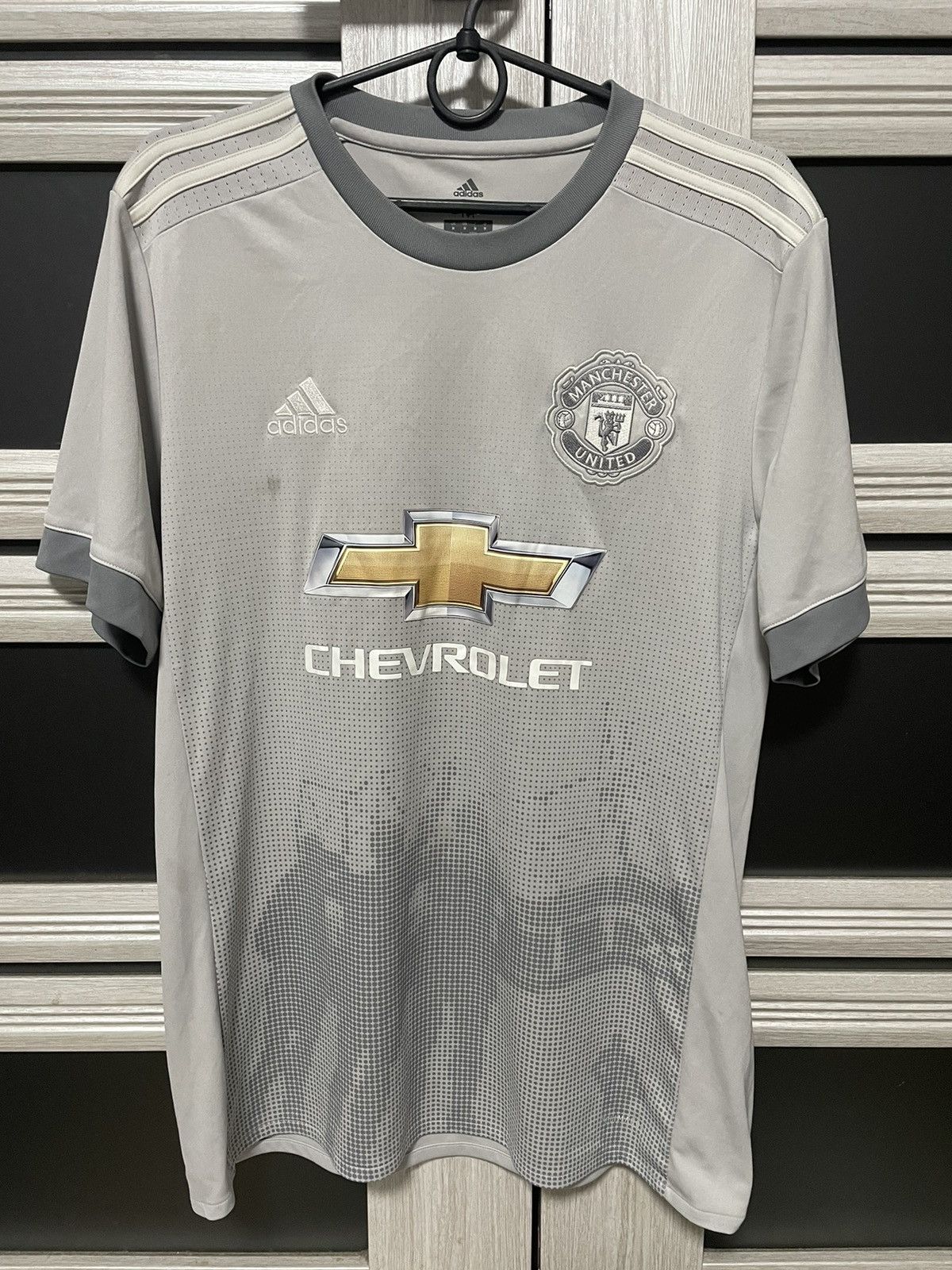 Adidas Manchester United 2017/2018 MU Adidas Jersey Football Shirt Size US M / EU 48-50 / 2 - 1 Thumbnail