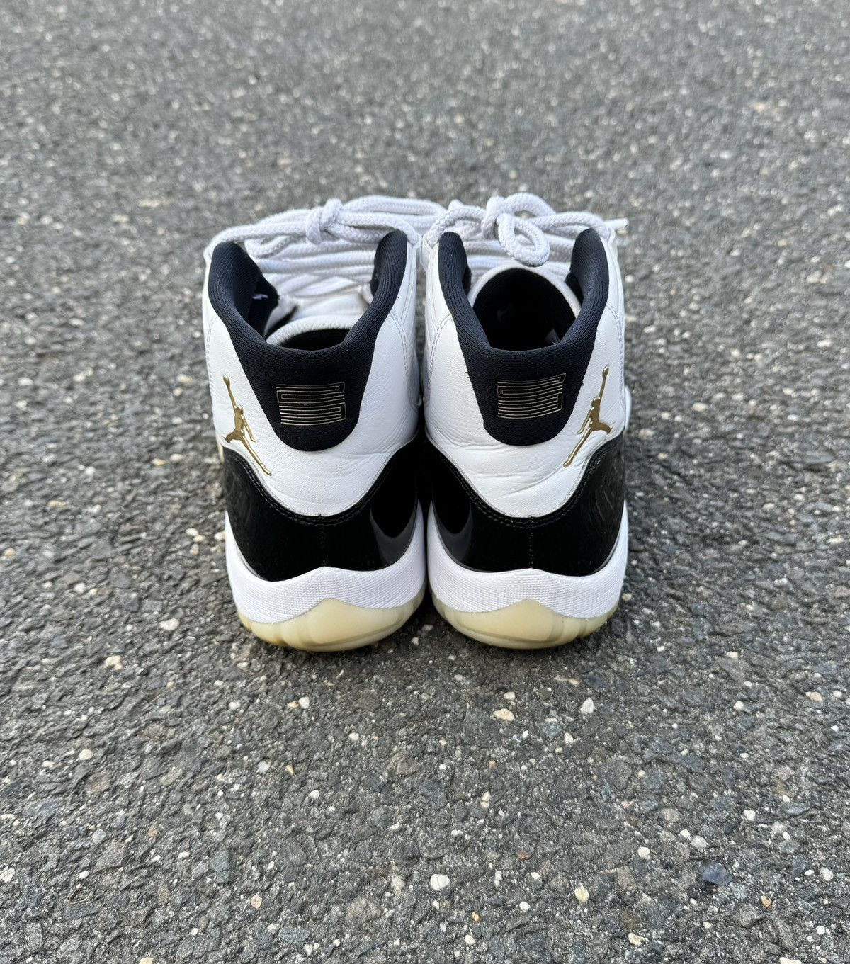 Jordan Brand × Nike Jordan Retro 11 Size US 9.5 / EU 42-43 - 4 Thumbnail