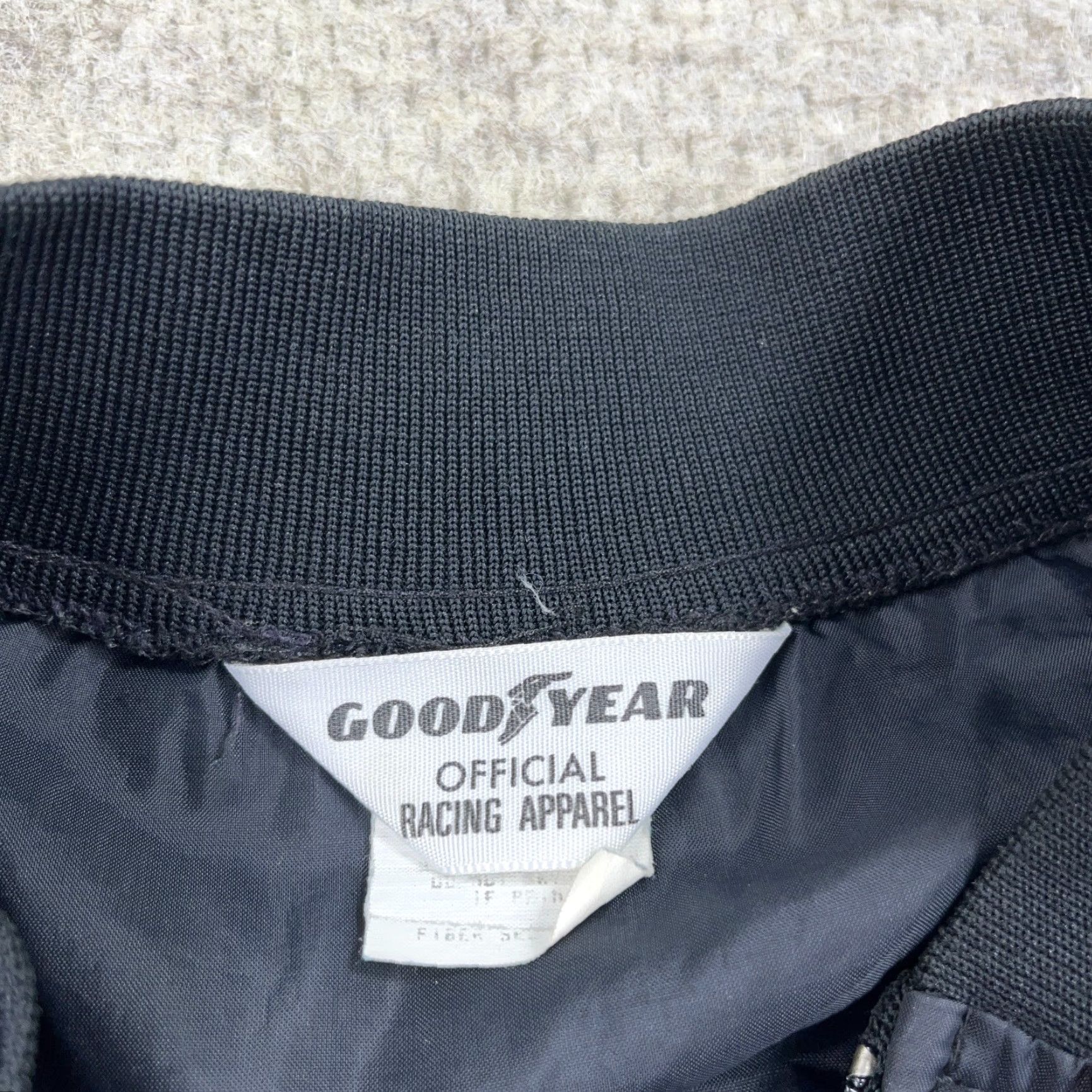 Vintage VINTAGE Goodyear Jackets? | Goodyear Jacket Black Nylon Bomber XL Men Unlined 80s 90s Wind Casual Hip Hop Retro USAA Size US XL / EU 56 / 4 - 6 Thumbnail