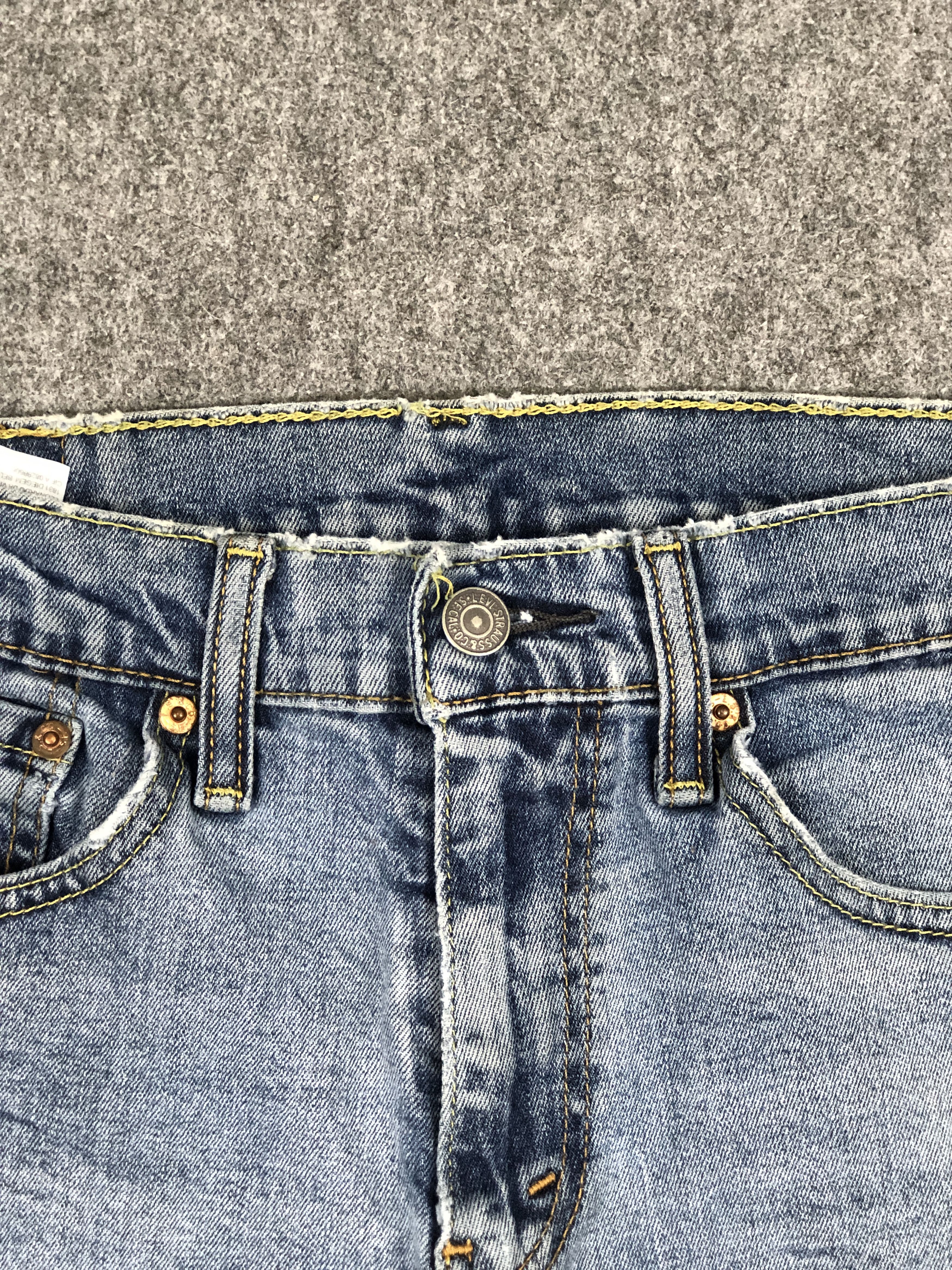 Levi's Vintage Levis 511 Faded Blue Denim DP2371 Size US 28 / EU 44 - 7 Thumbnail