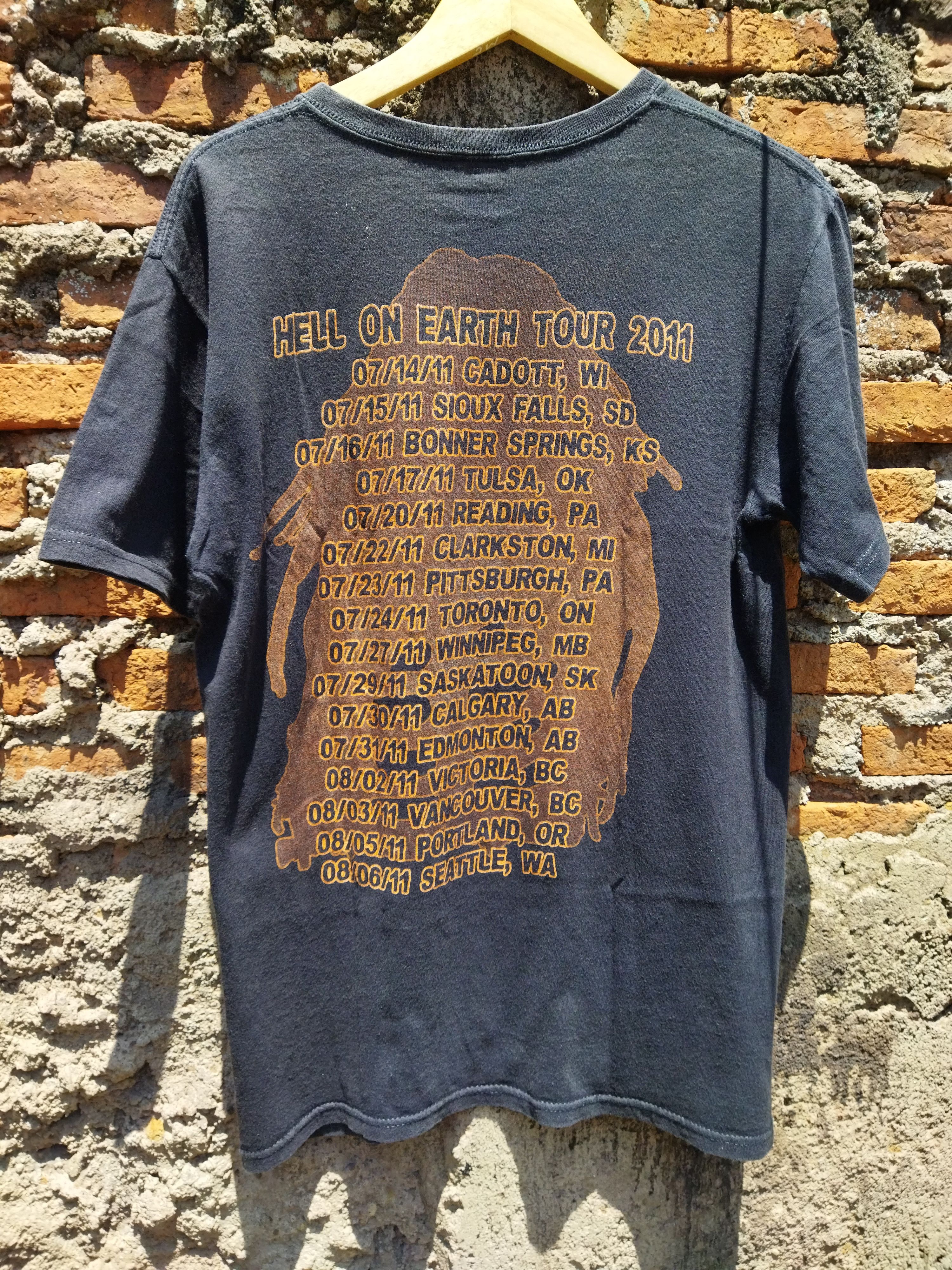 Band Tees ROB ZOMBIE hell on earth tour 2011 Size US M / EU 48-50 / 2 - 2 Thumbnail