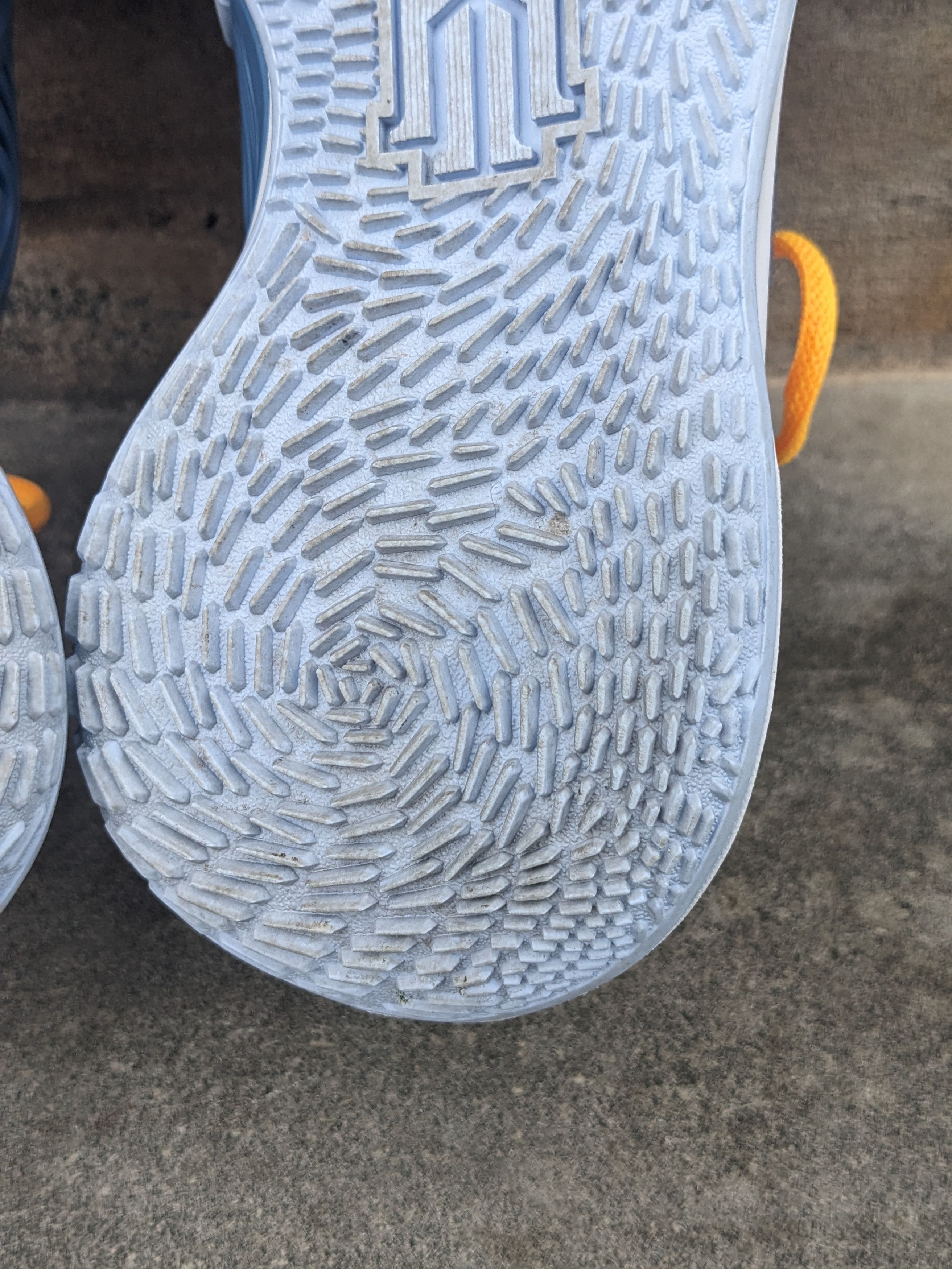 Nike Nike Kyrie 3 Flip the Switch Size 4.5 CJ1286-600 Size US 5 / EU 37 - 8 Thumbnail