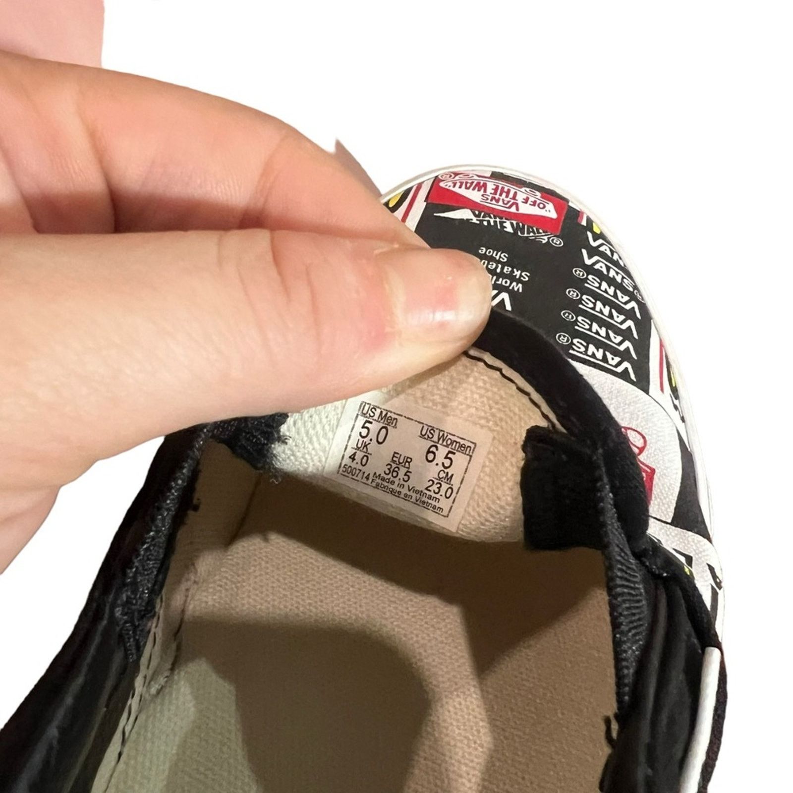 Vans Vans Classic Slip-On Sneakers Black True White Logo Print Size US 6.5 / IT 36.5 - 8 Thumbnail
