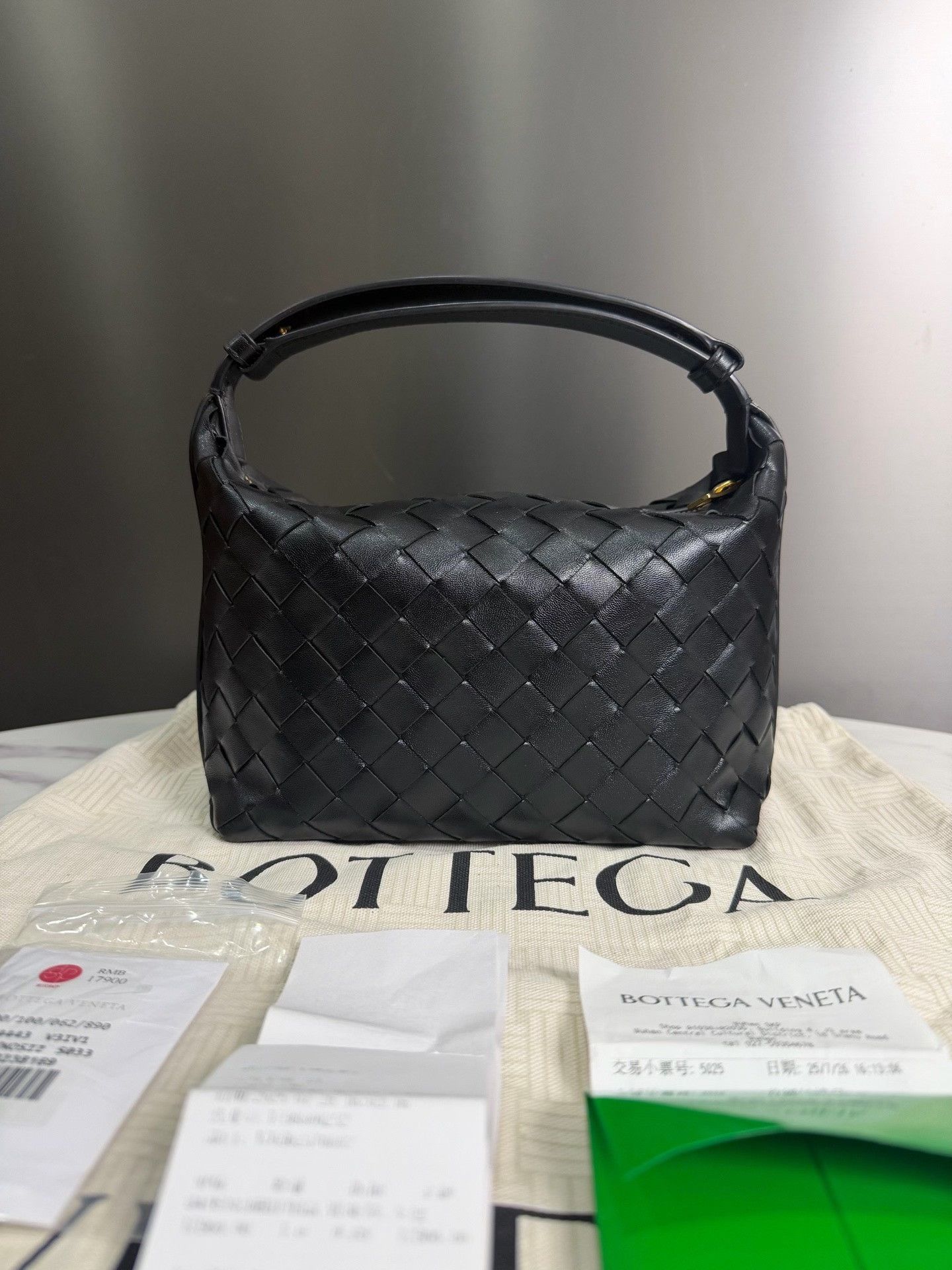 Bottega Veneta Pre-loved Bag Very good condition Size ONE SIZE - 1 Thumbnail