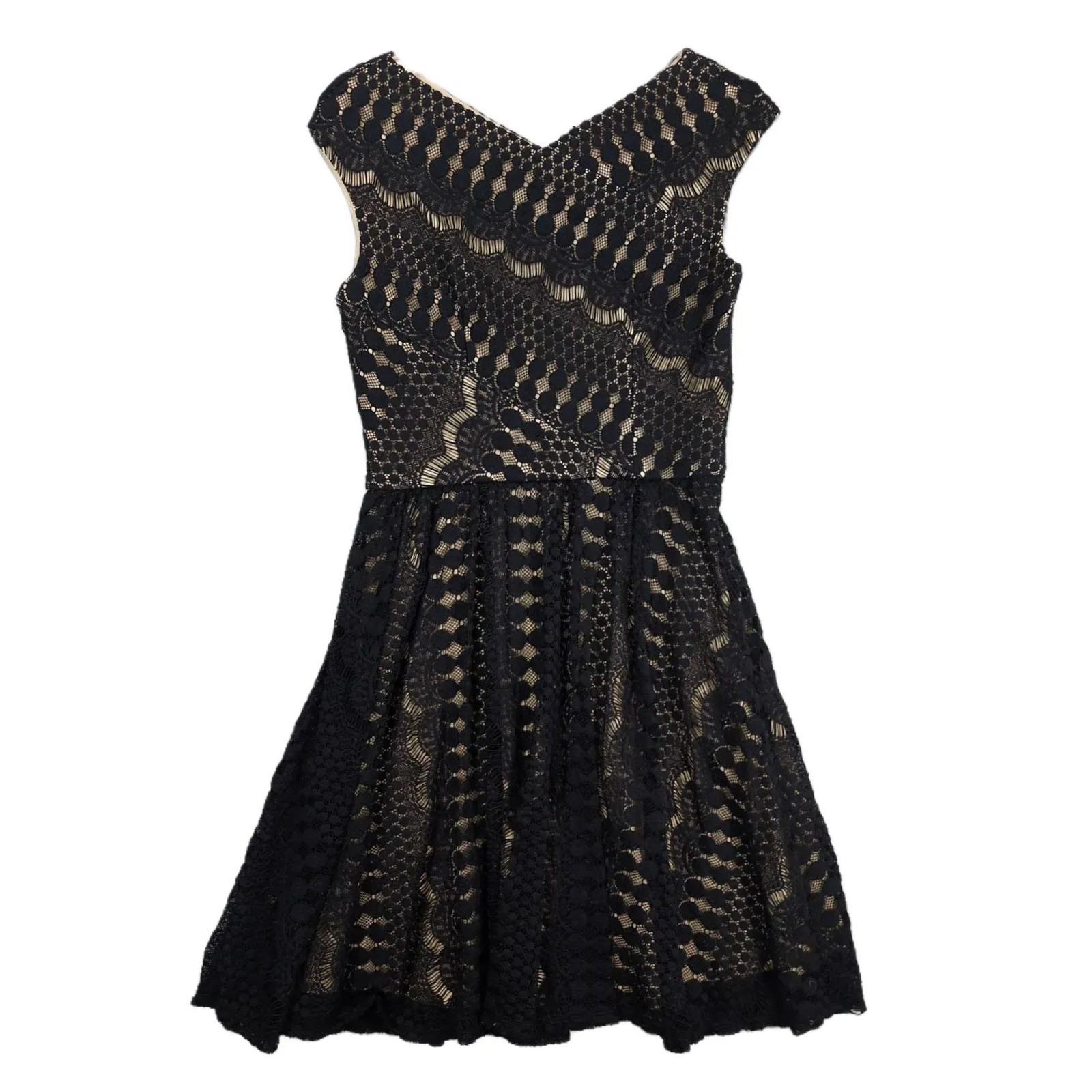 Betsey Johnson Betsey Johnson Overlay Black Lace Fit Flare Sleeveless Dress Size M / US 6-8 / IT 42-44 - 1 Thumbnail