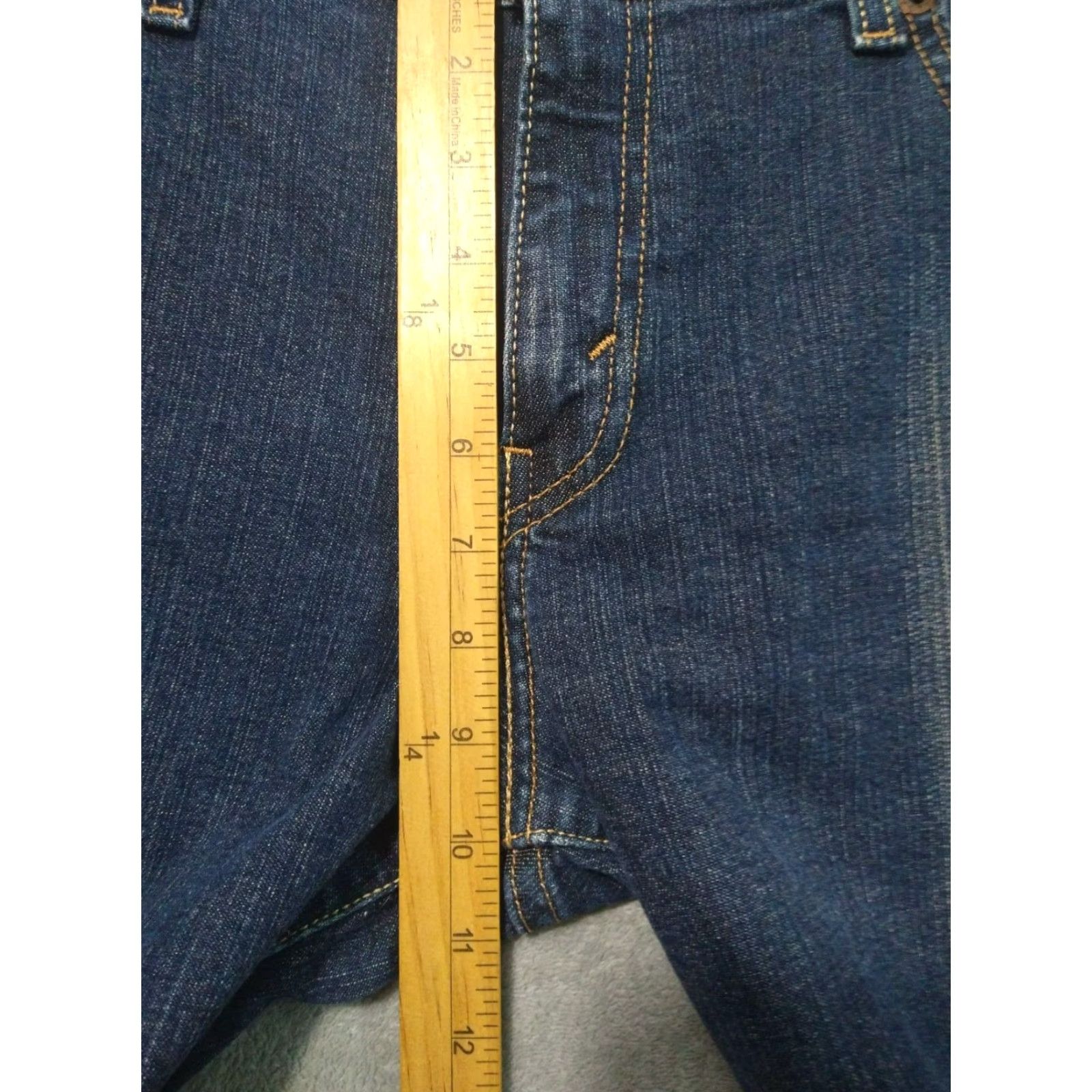 Levi's Levis Jeans Womens 8 Blue Denim Relaxed Boot Cut Dark Wash Western Y2K Size 30" / US 8 / IT 44 - 4 Thumbnail