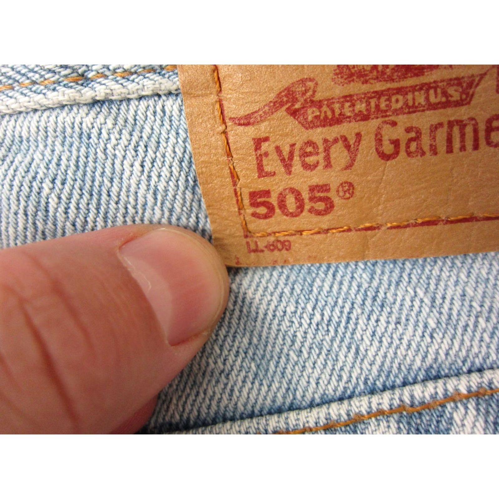 Levi's VINTAGE Levi's Shorts Mens 33 Blue Denim 90s Jeans Jorts Regular Fit Size US 33 - 3 Thumbnail