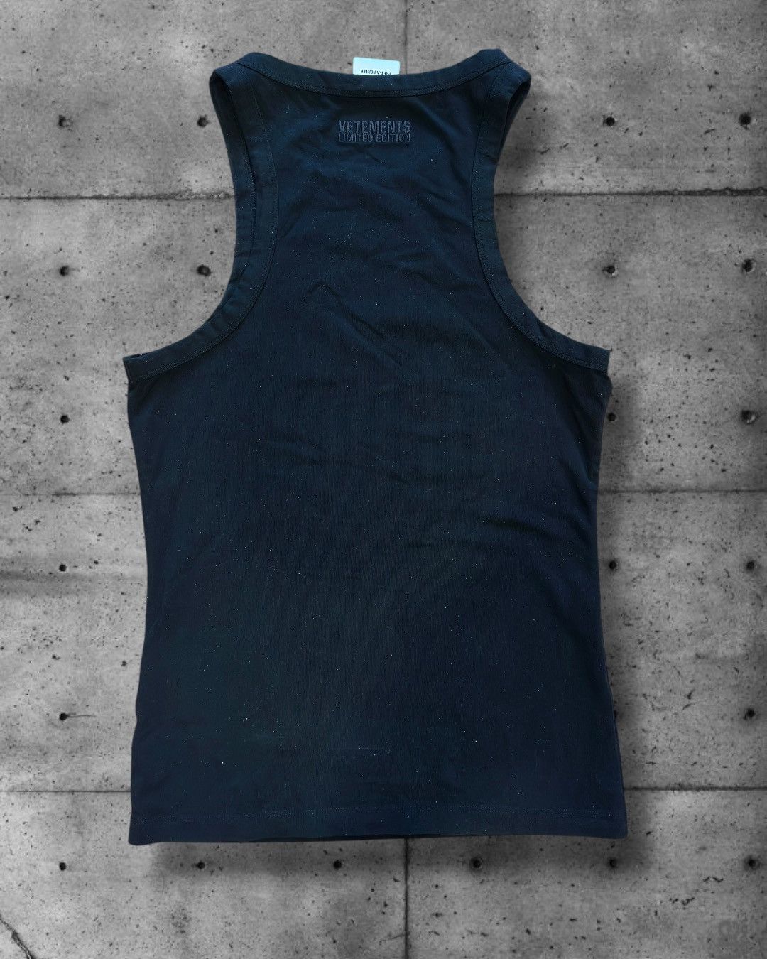 Vetements VETEMENTS Black Oval Logo Tank Top Size US M / EU 48-50 / 2 - 6 Thumbnail
