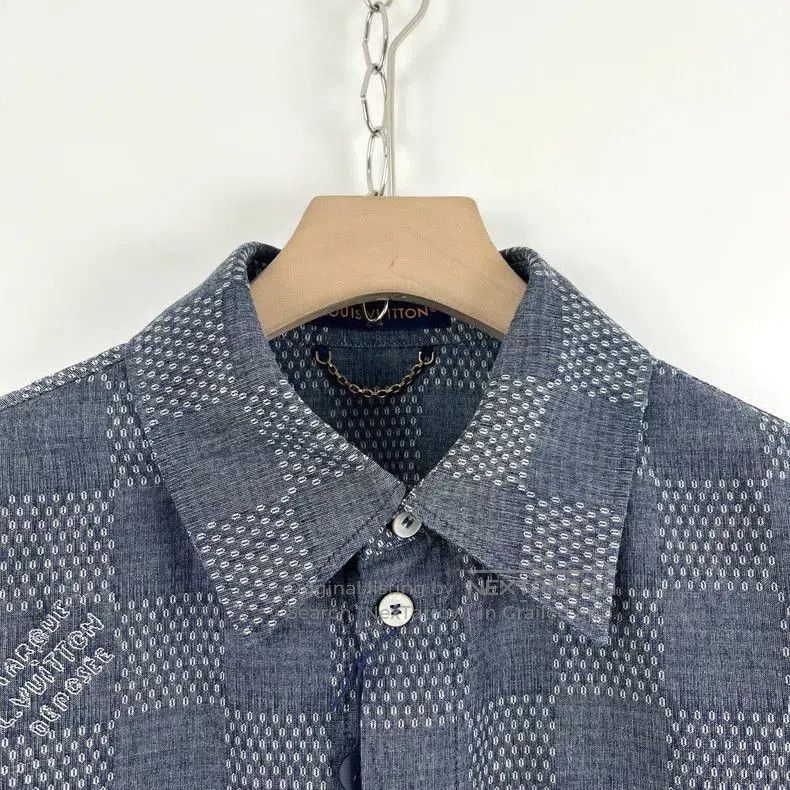Louis Vuitton Louis Vuitton Damier Logo Denim Shirt. Size US M / EU 48-50 / 2 - 3 Thumbnail