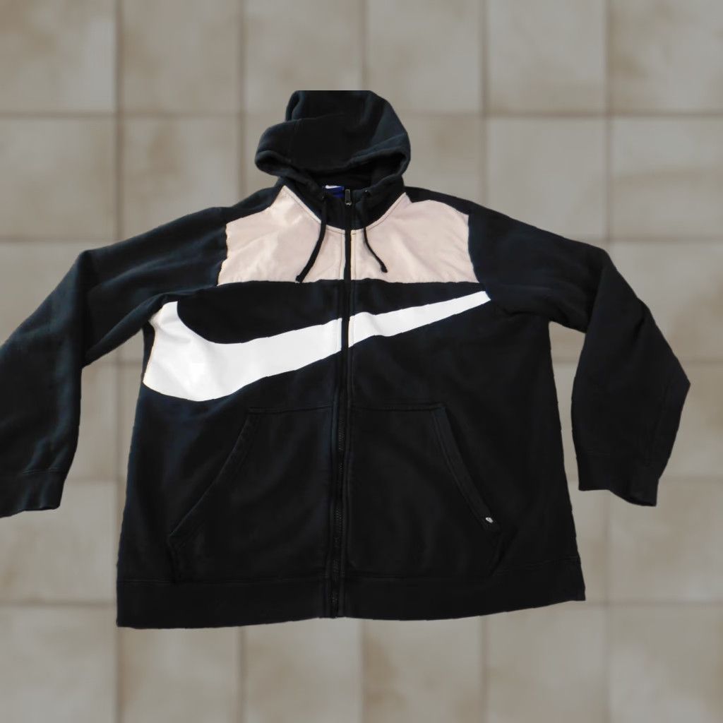 Nike Nike Hoodie Men XL Black Logo Swoosh Full Zip Retro Pockets Casual Size US XL / EU 56 / 4 - 1 Thumbnail