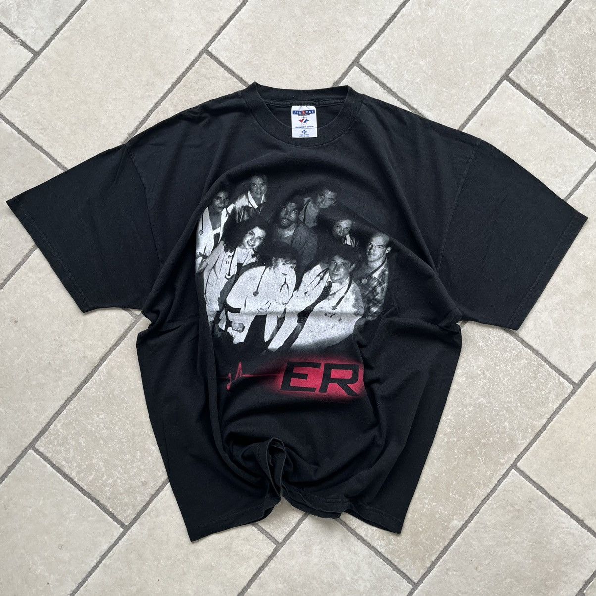 Vintage 1998 ER Emergency TV Show promo Warner Bros Jerzees XXL Size US XXL / EU 58 / 5 - 1 Thumbnail